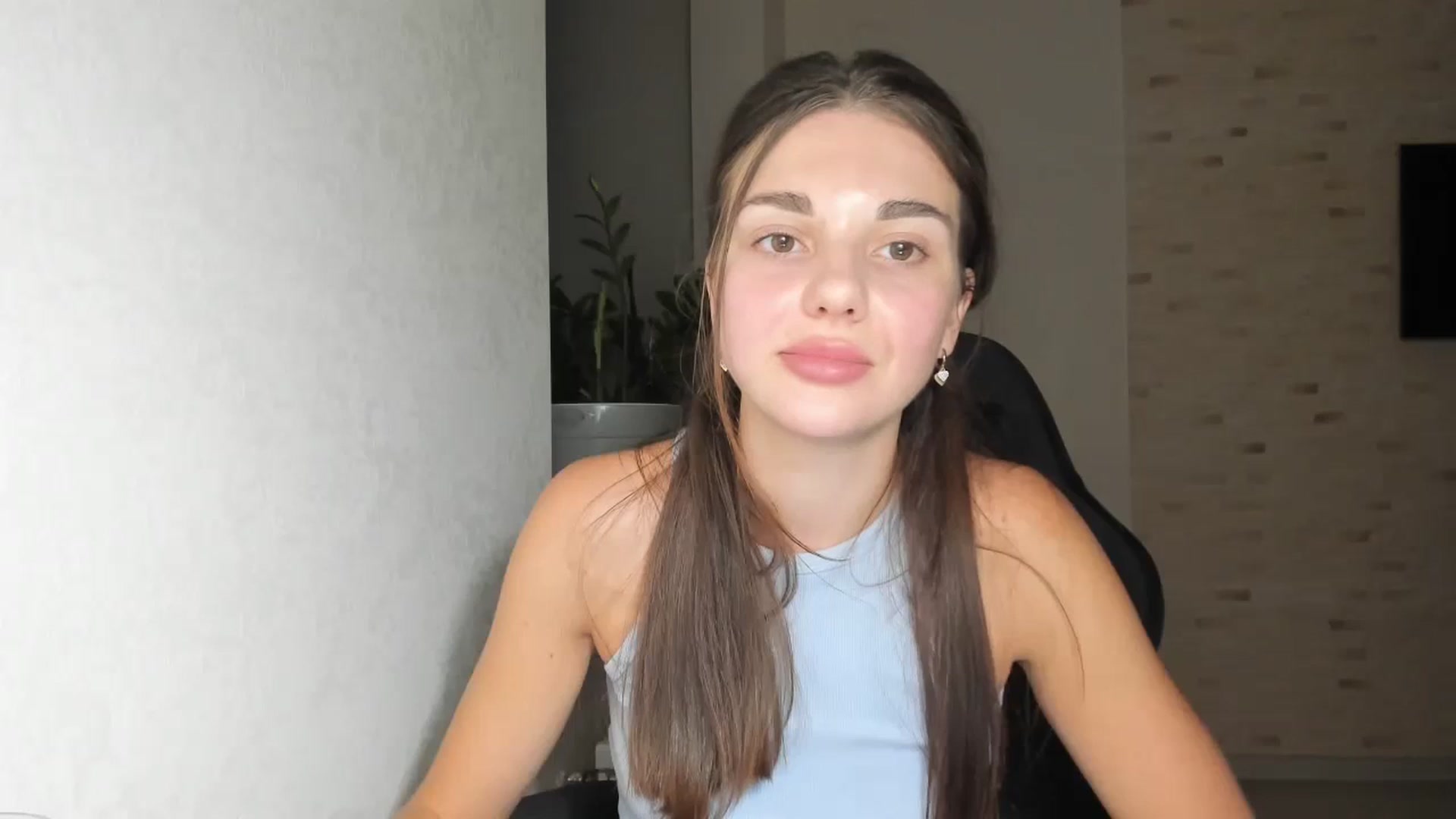 Gallery image thumbnail from Mihellii's myfreecams stream on, 09/08/2024, 20:28 image 18 of 20