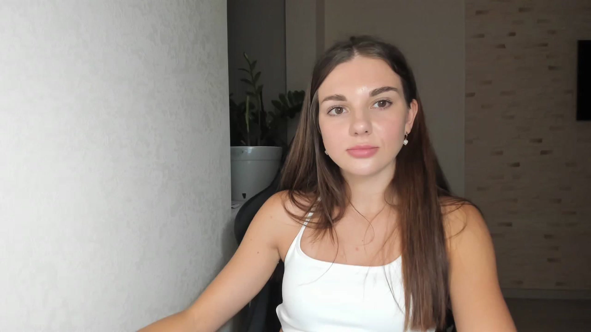 Gallery image thumbnail from Mihellii's myfreecams stream on, 09/09/2024, 16:36 image 15 of 20
