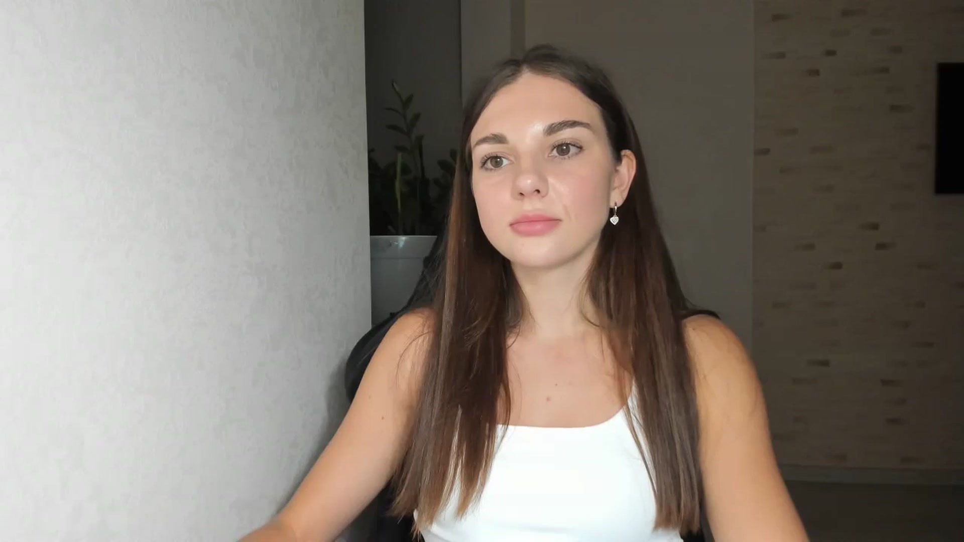 Gallery image thumbnail from Mihellii's myfreecams stream on, 09/09/2024, 17:24 image 11 of 20