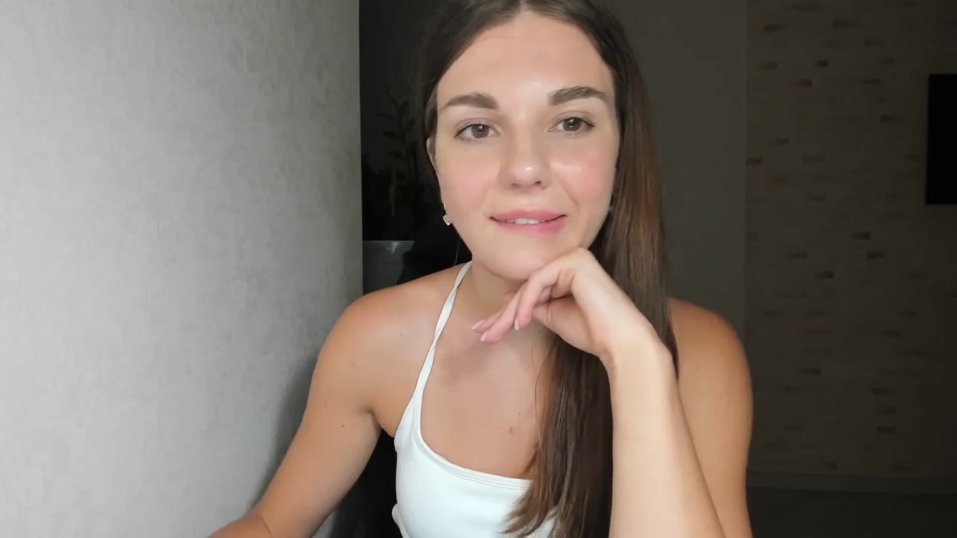 Gallery image thumbnail from Mihellii's myfreecams stream on, 09/09/2024, 18:35 image 17 of 20