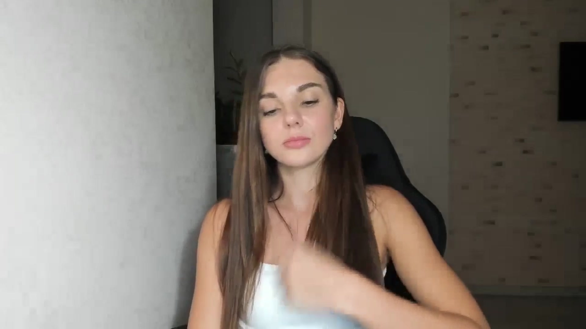 Gallery image thumbnail from Mihellii's myfreecams stream on, 09/09/2024, 20:14 image 9 of 20
