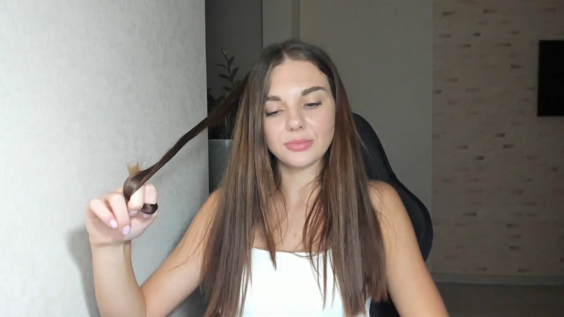 Gallery image thumbnail from Mihellii's myfreecams stream on, 09/09/2024, 20:14 image 7 of 20