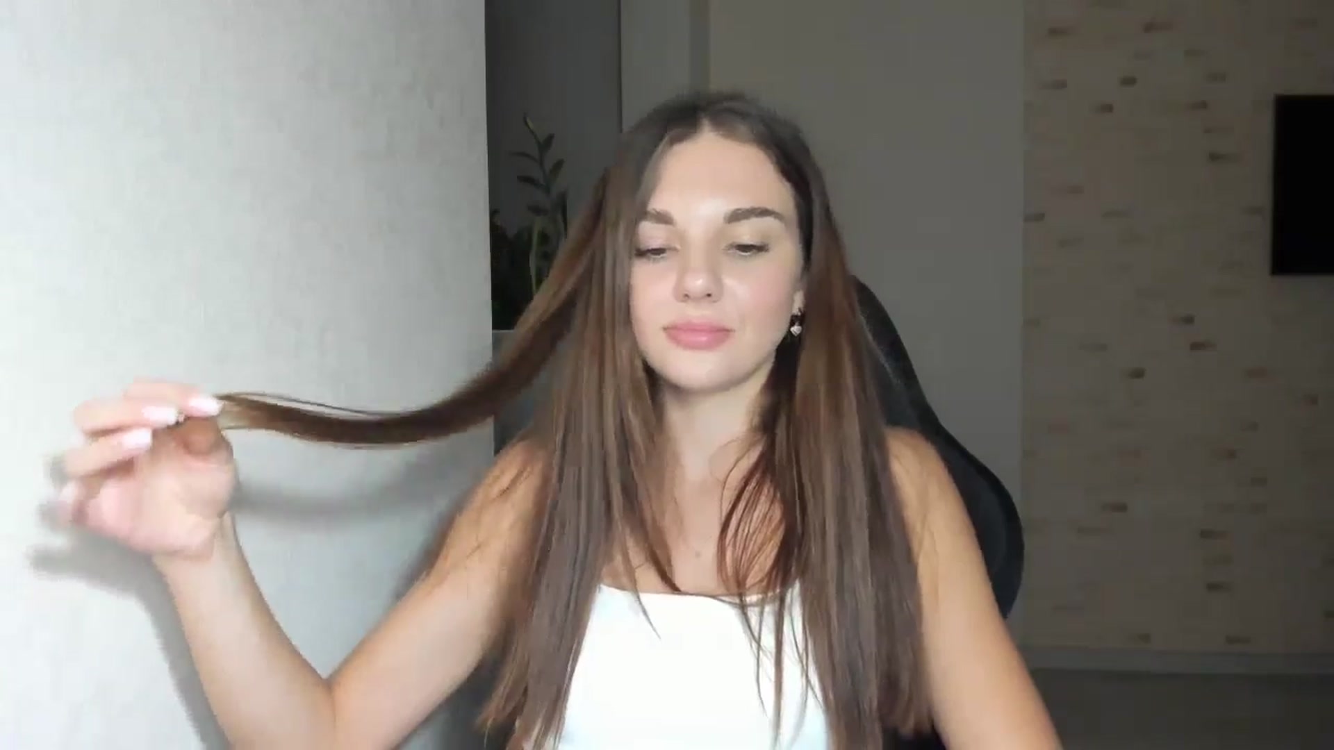 Gallery image thumbnail from Mihellii's myfreecams stream on, 09/09/2024, 20:14 image 6 of 20