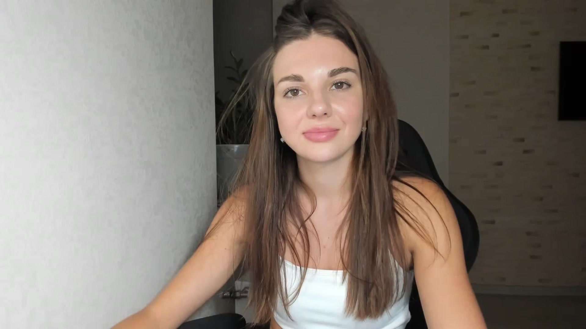 Gallery image thumbnail from Mihellii's myfreecams stream on, 09/09/2024, 20:52 image 2 of 20