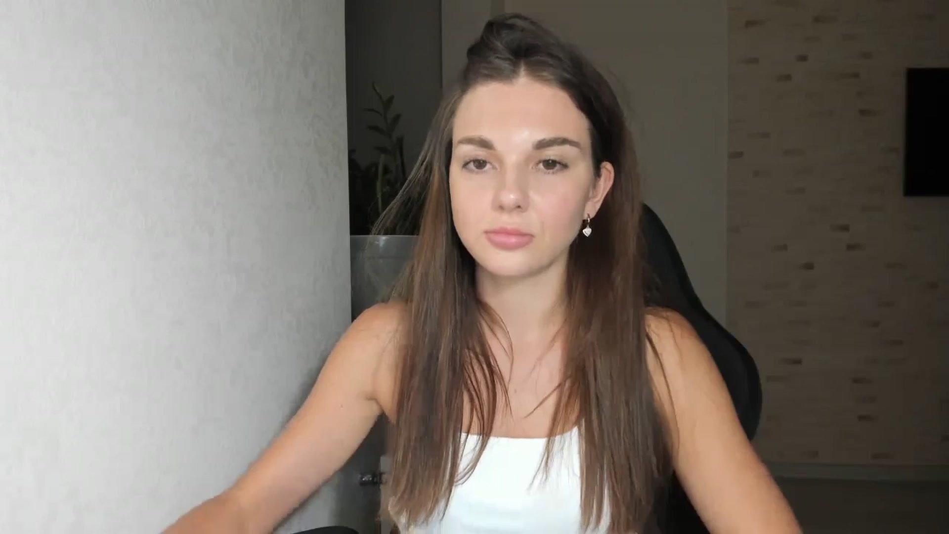 Gallery image thumbnail from Mihellii's myfreecams stream on, 09/09/2024, 20:52 image 9 of 20