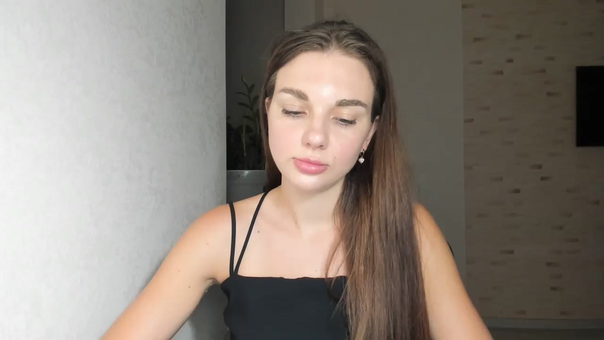 Gallery image thumbnail from Mihellii's myfreecams stream on, 09/10/2024, 19:08 image 1 of 20