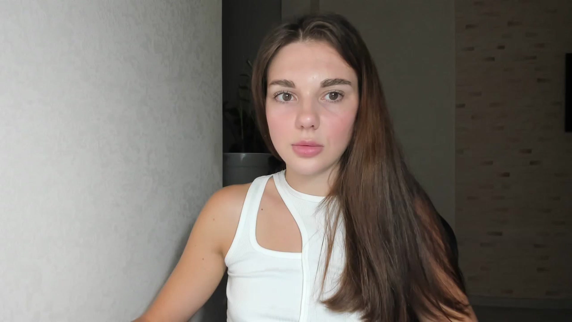 Gallery image thumbnail from Mihellii's myfreecams stream on, 09/13/2024, 20:50 image 6 of 20