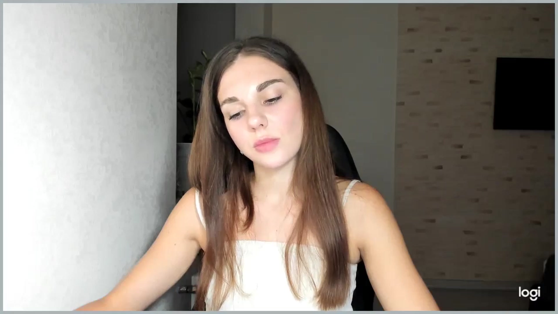 Gallery image thumbnail from Mihellii's myfreecams stream on, 09/16/2024, 18:06 image 13 of 20
