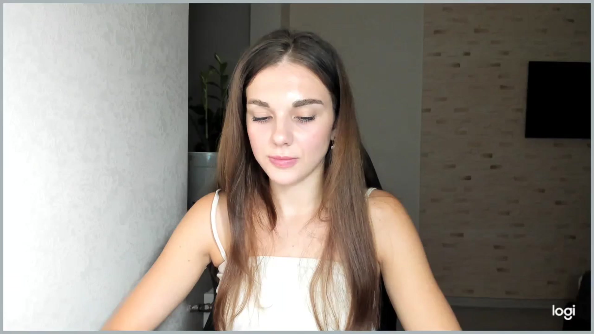 Gallery image thumbnail from Mihellii's myfreecams stream on, 09/16/2024, 18:06 image 8 of 20