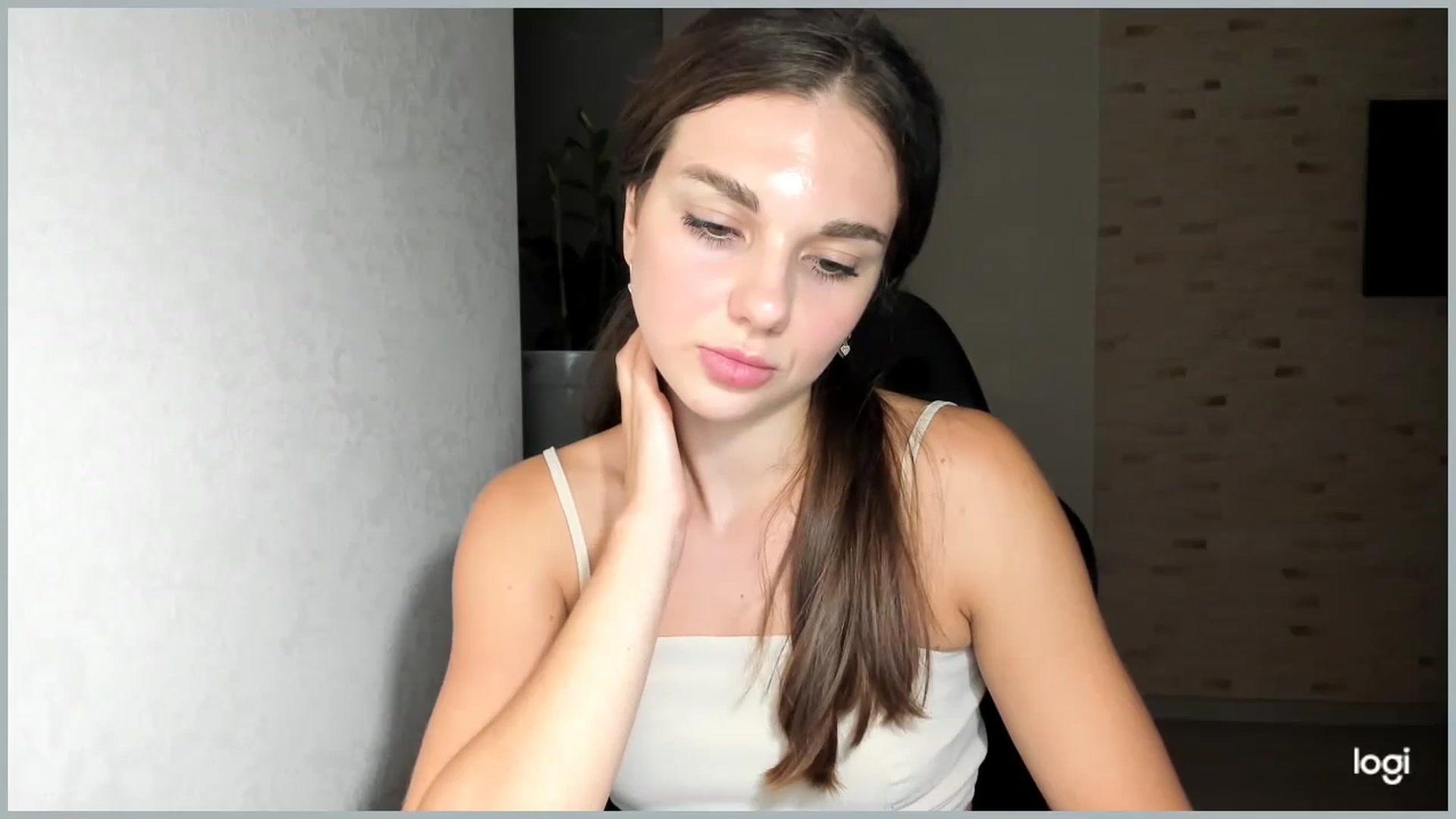 Gallery image thumbnail from Mihellii's myfreecams stream on, 09/17/2024, 04:23 image 13 of 20