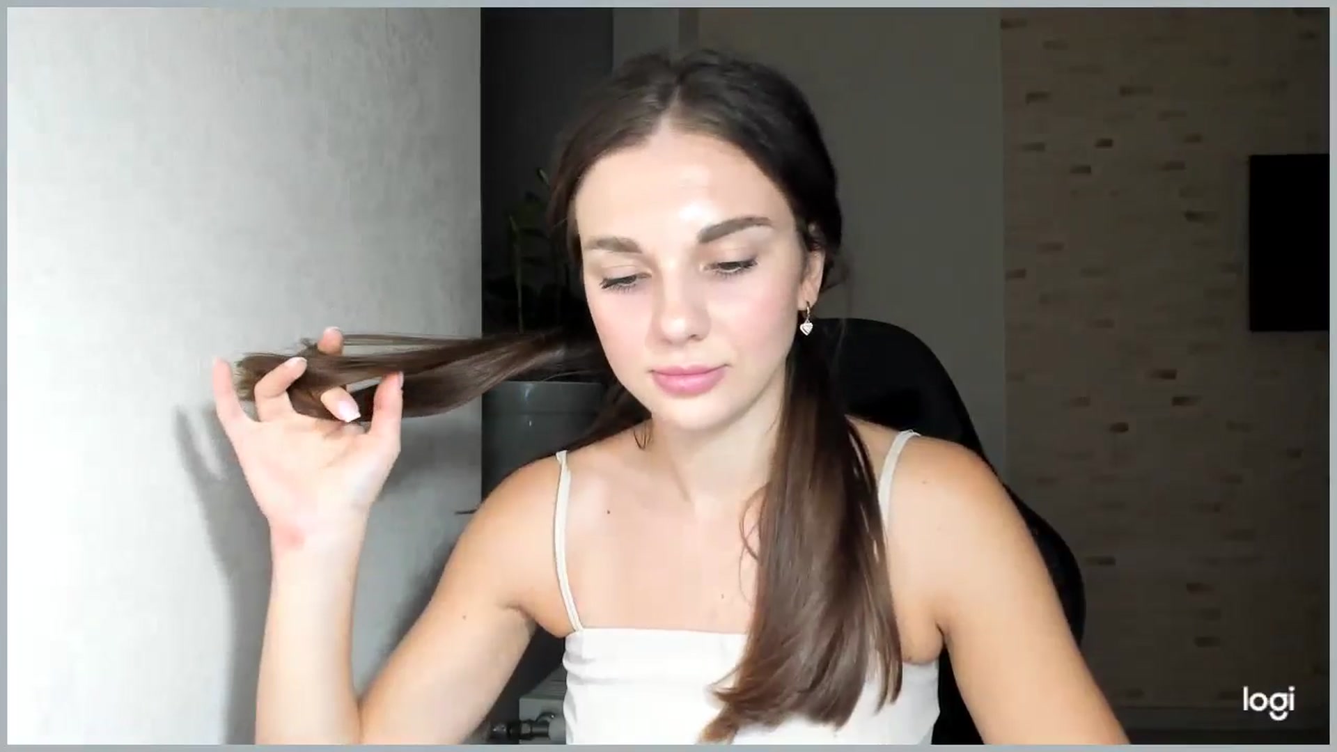 Gallery image thumbnail from Mihellii's myfreecams stream on, 09/17/2024, 04:23 image 5 of 20