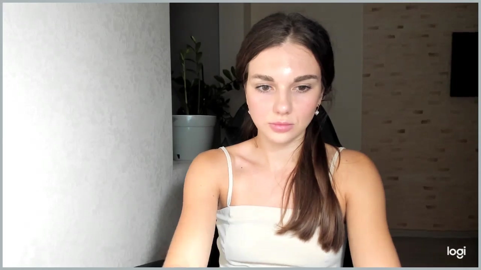 Gallery image thumbnail from Mihellii's myfreecams stream on, 09/17/2024, 04:23 image 9 of 20