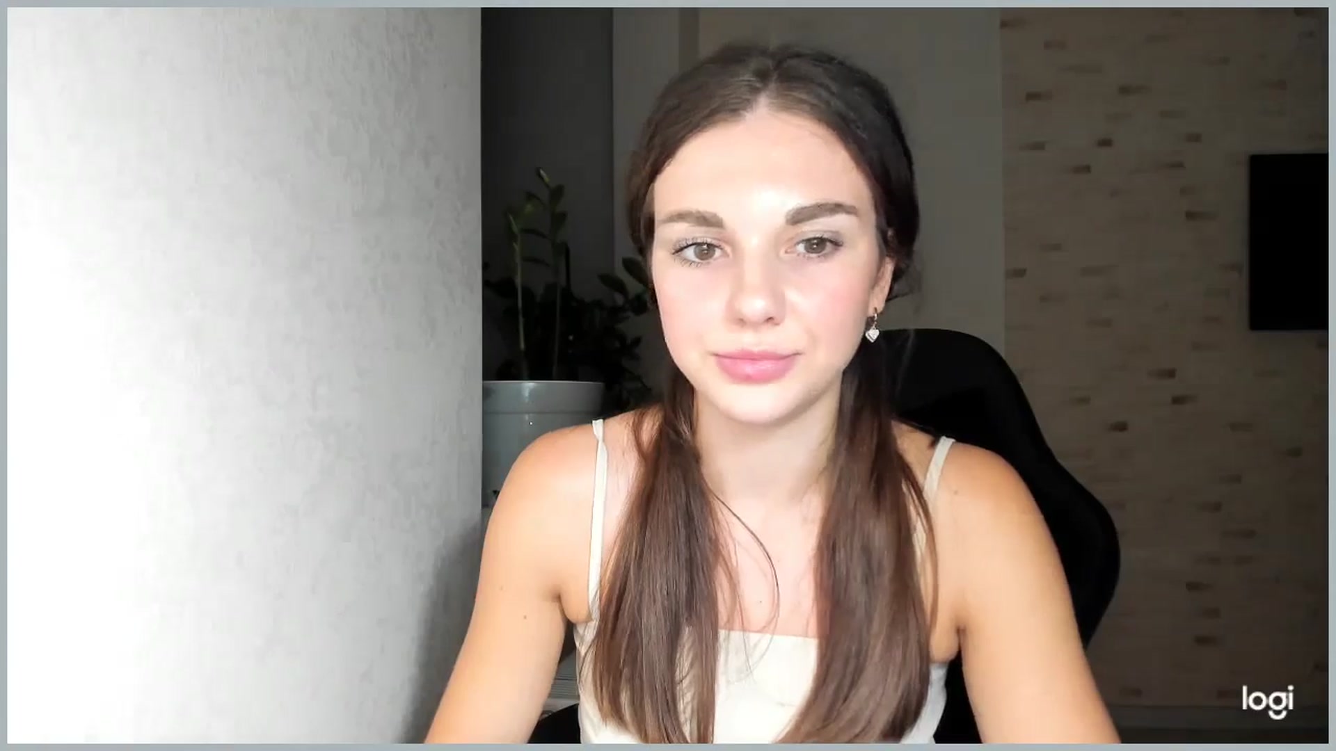Gallery image thumbnail from Mihellii's myfreecams stream on, 09/17/2024, 04:23 image 6 of 20