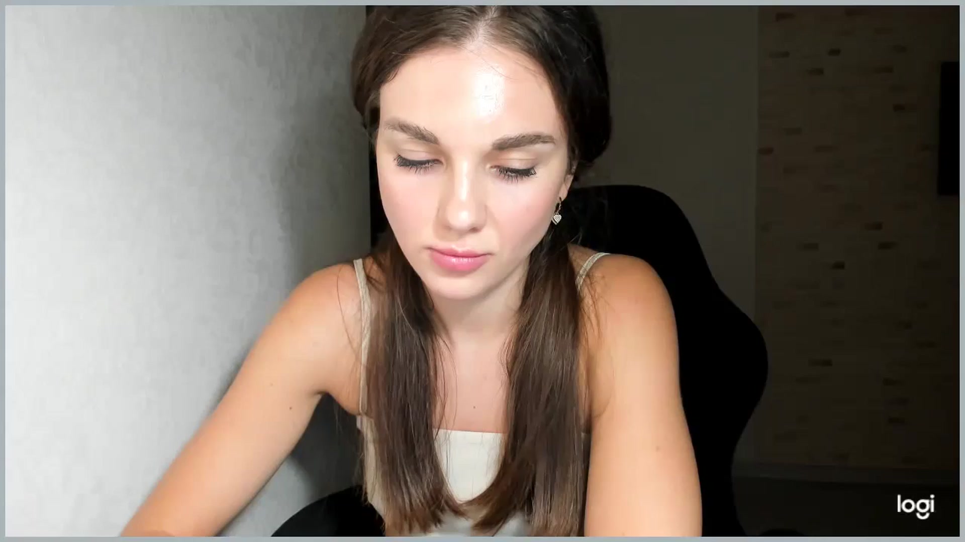 Gallery image thumbnail from Mihellii's myfreecams stream on, 09/17/2024, 04:17 image 1 of 20