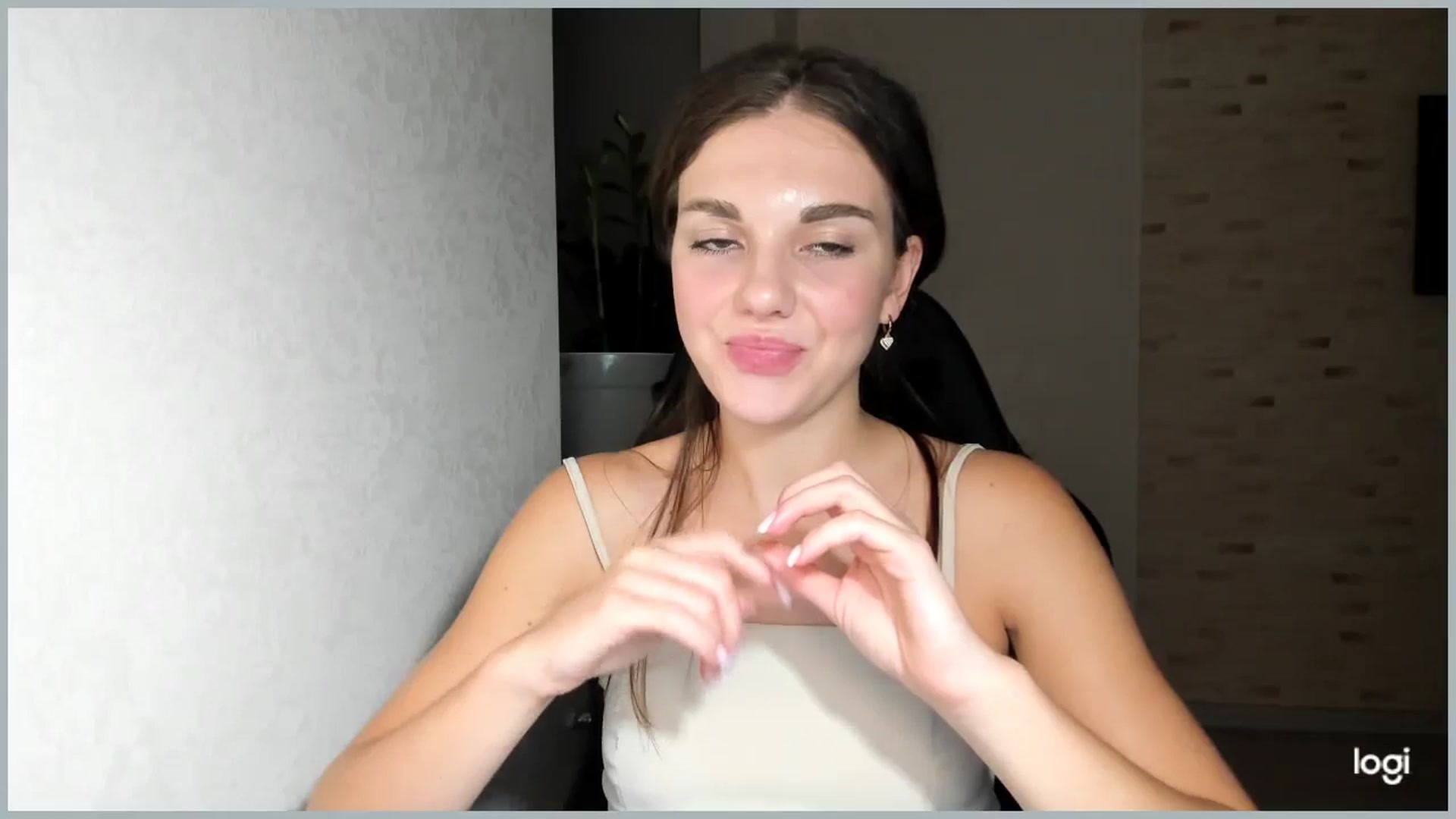 Gallery image thumbnail from Mihellii's myfreecams stream on, 09/17/2024, 04:17 image 5 of 20