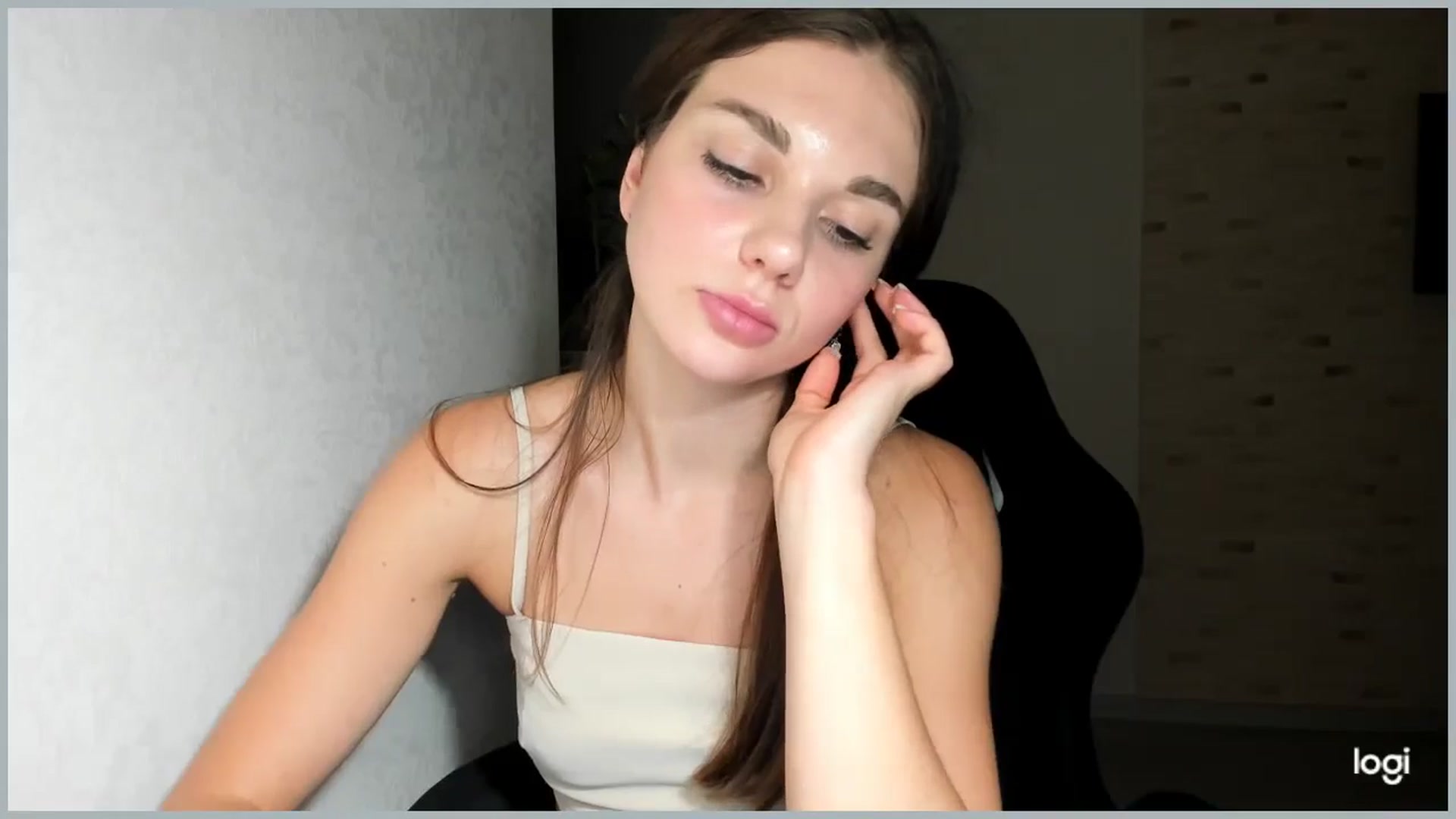 Gallery image thumbnail from Mihellii's myfreecams stream on, 09/17/2024, 04:17 image 2 of 20