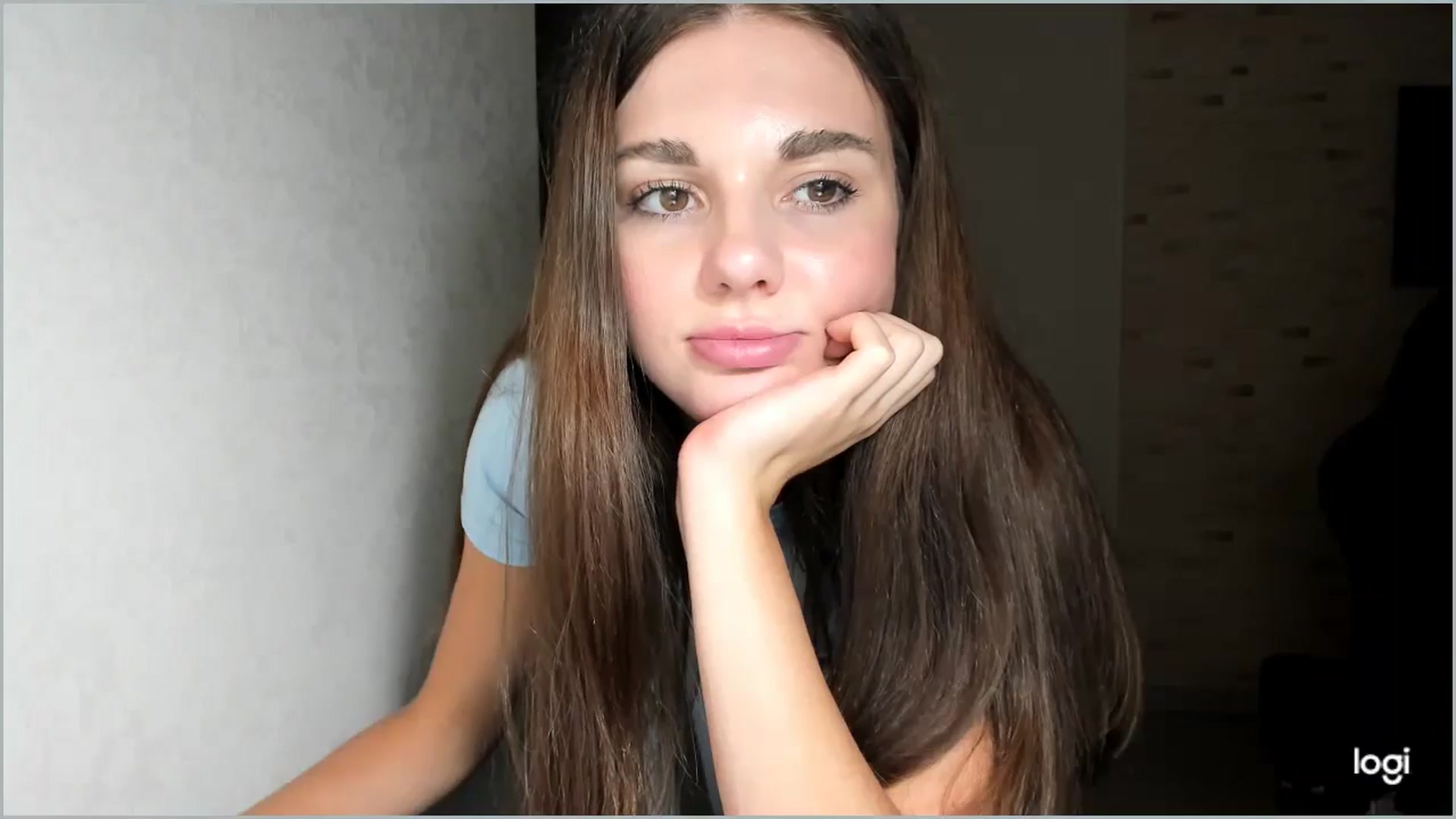 Gallery image thumbnail from Mihellii's myfreecams stream on, 09/18/2024, 20:34 image 16 of 20