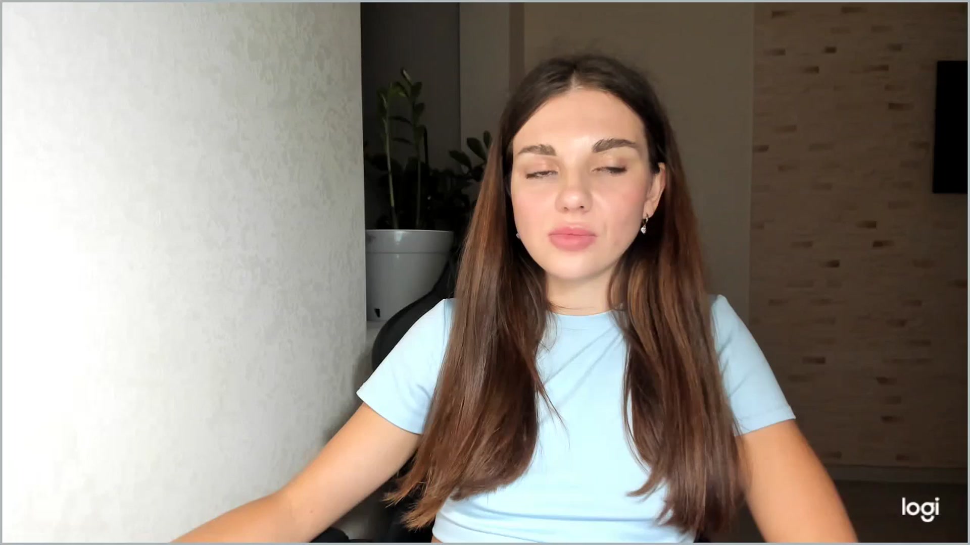 Gallery image thumbnail from Mihellii's myfreecams stream on, 09/18/2024, 21:56 image 12 of 20