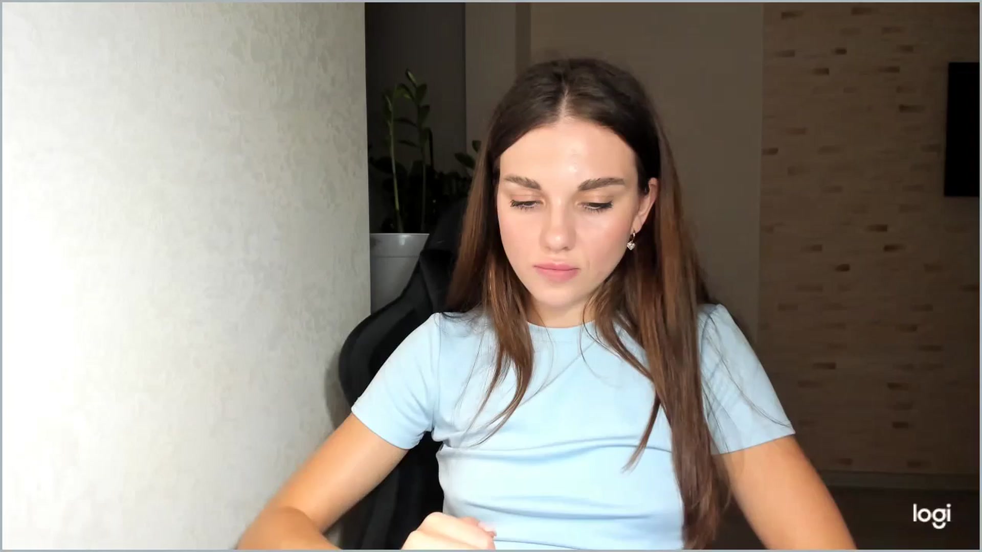 Gallery image thumbnail from Mihellii's myfreecams stream on, 09/18/2024, 21:56 image 16 of 20