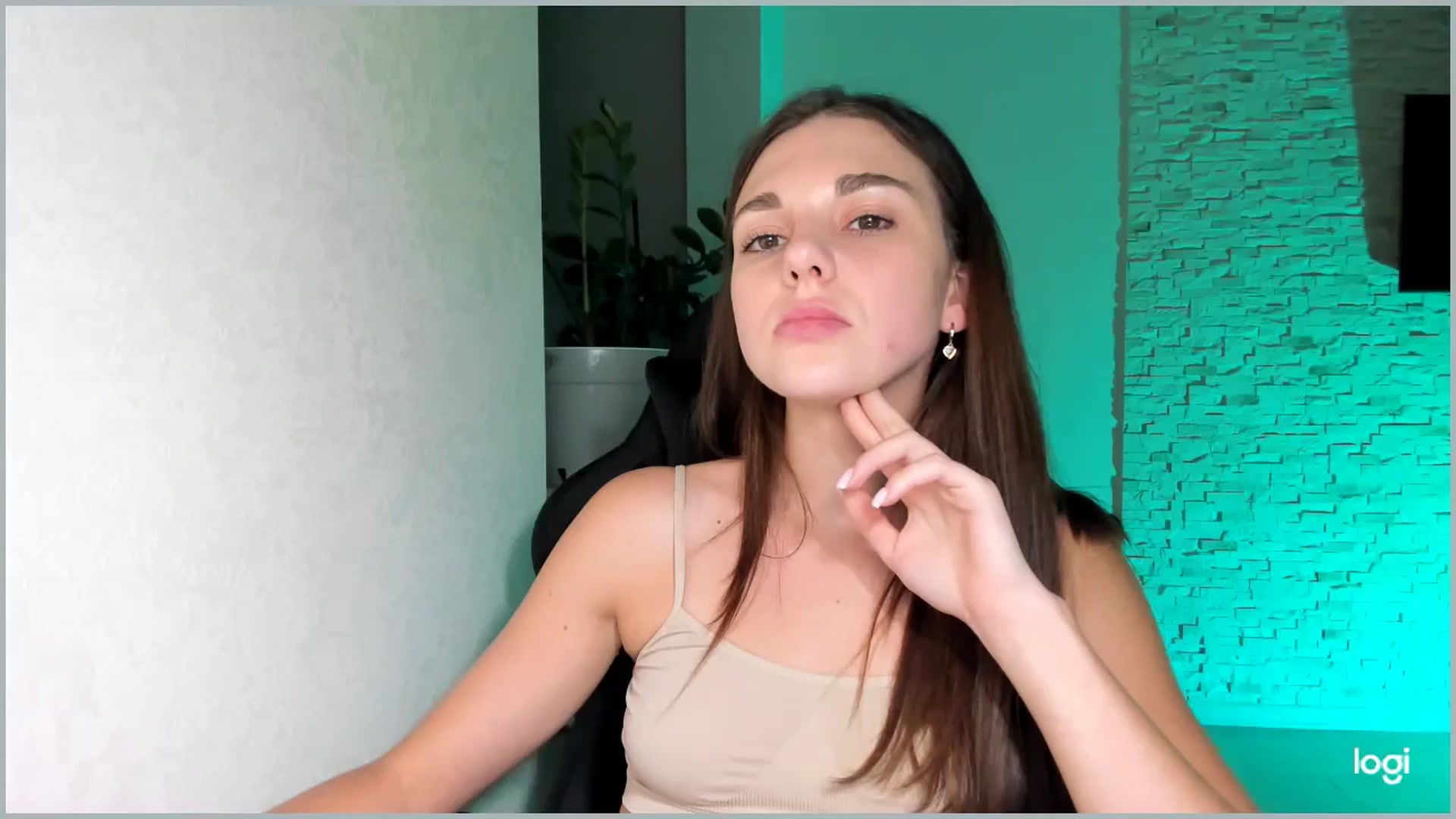 Gallery image thumbnail from Mihellii's myfreecams stream on, 09/19/2024, 20:08 image 18 of 20
