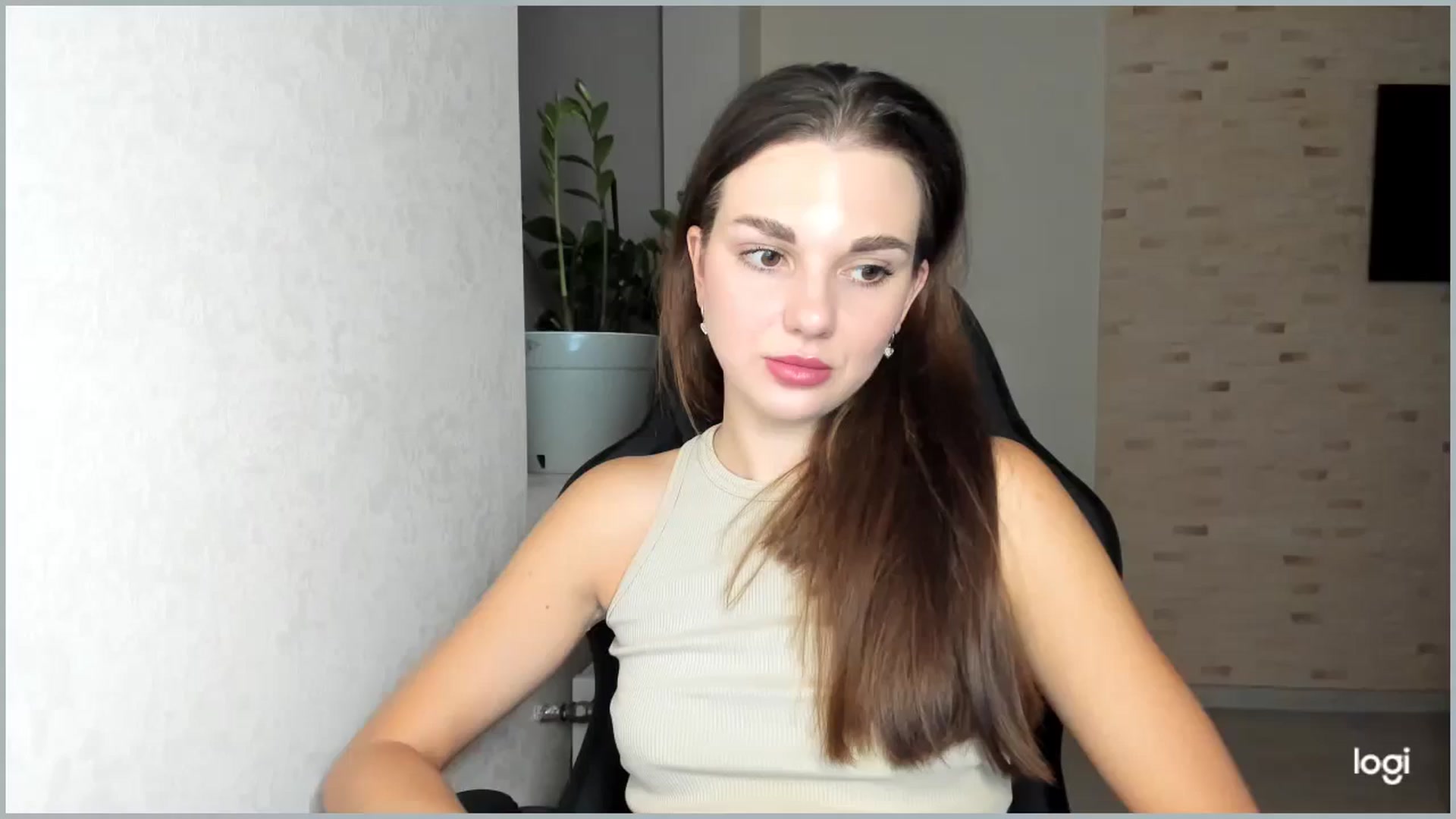 Gallery image thumbnail from Mihellii's myfreecams stream on, 09/20/2024, 18:16 image 9 of 20