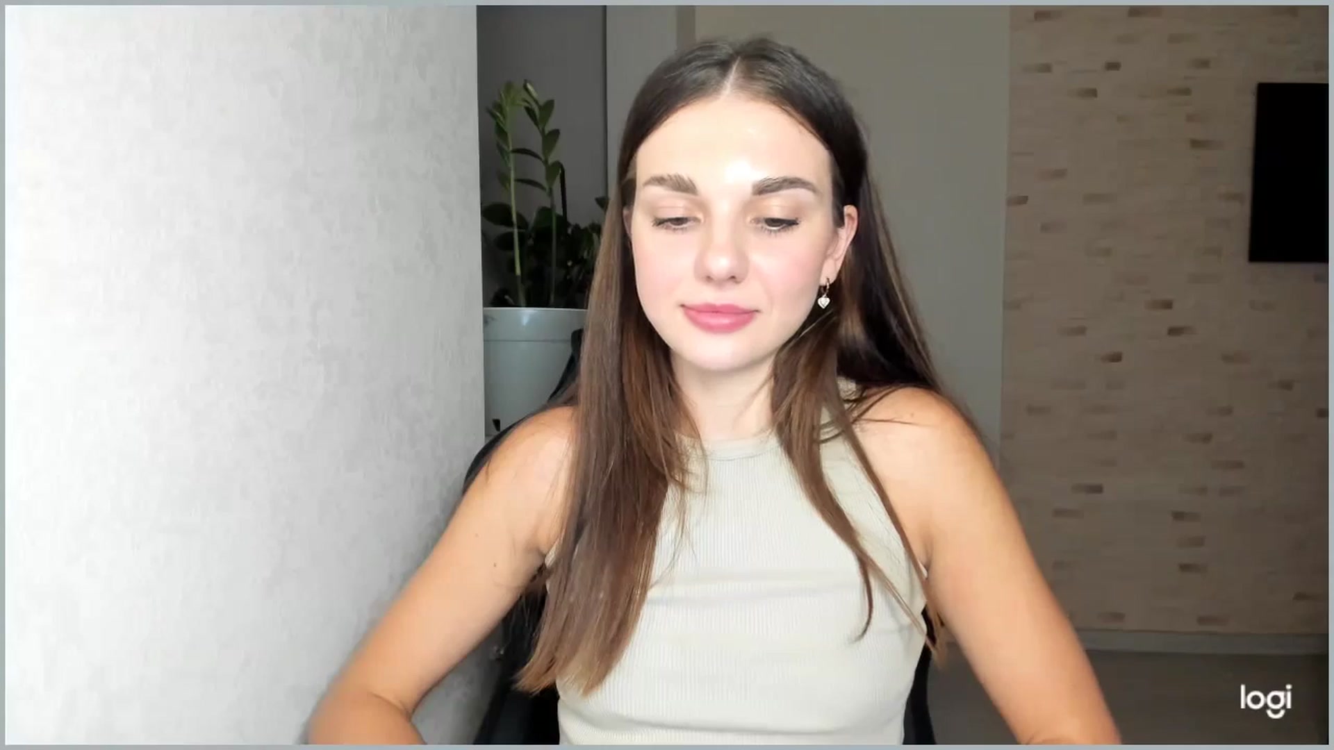 Gallery image thumbnail from Mihellii's myfreecams stream on, 09/20/2024, 21:35 image 11 of 20