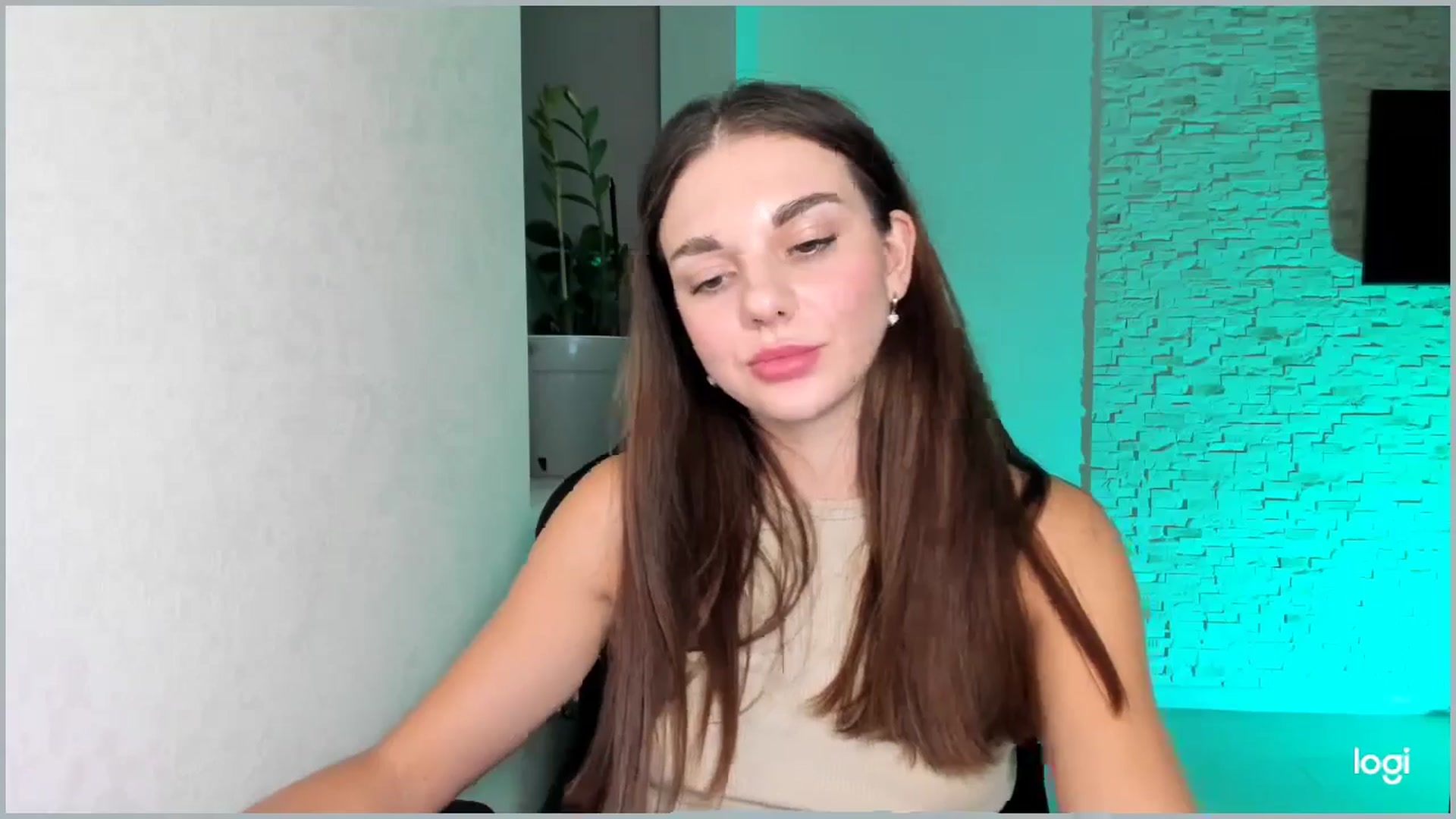 Gallery image thumbnail from Mihellii's myfreecams stream on, 09/20/2024, 21:35 image 18 of 20