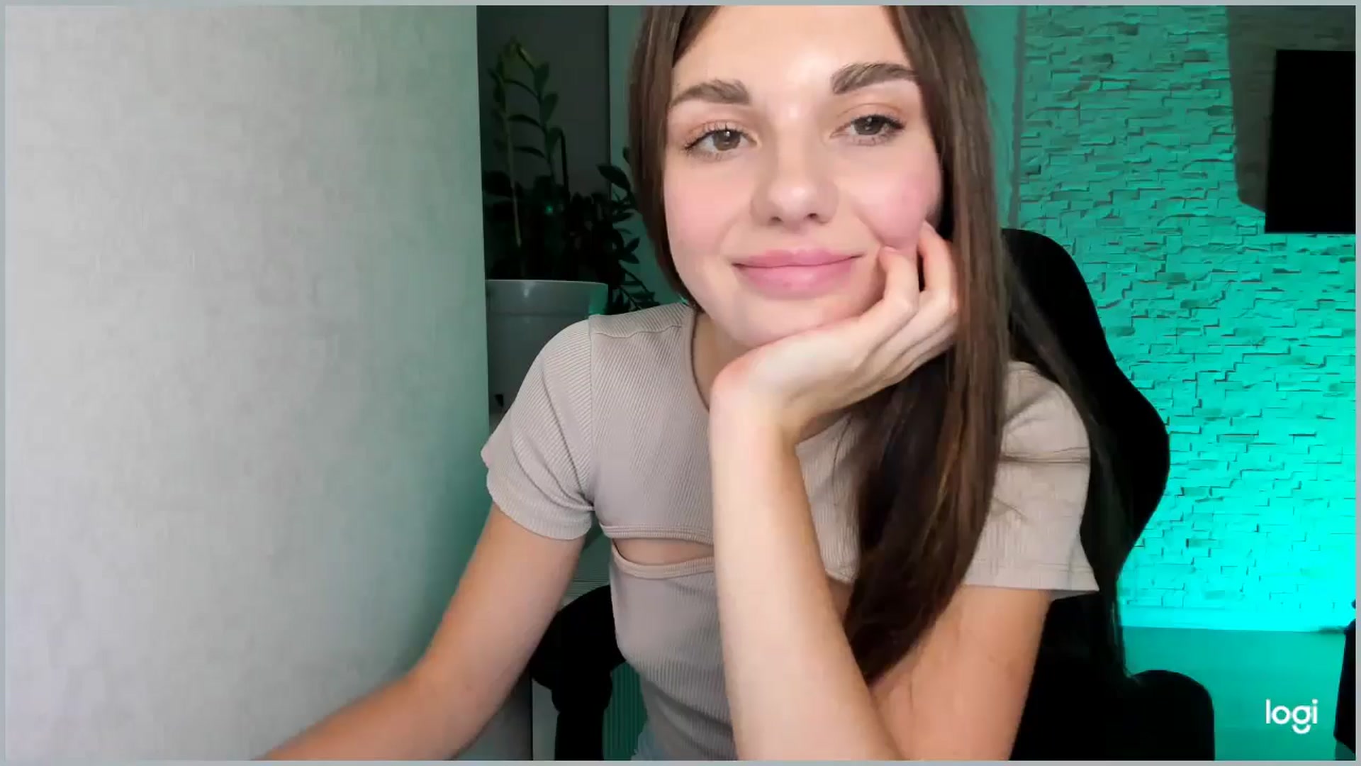 Gallery image thumbnail from Mihellii's myfreecams stream on, 09/21/2024, 22:00 image 3 of 20