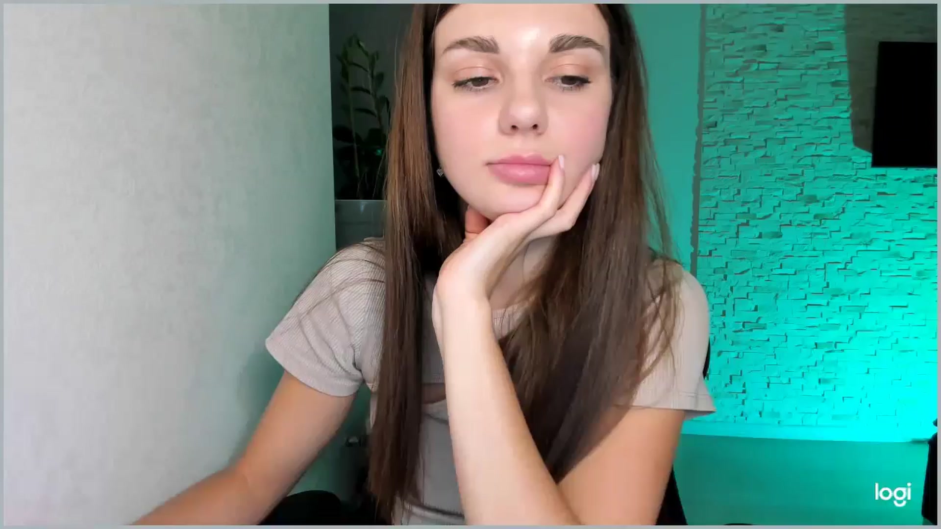 Gallery image thumbnail from Mihellii's myfreecams stream on, 09/21/2024, 22:00 image 7 of 20