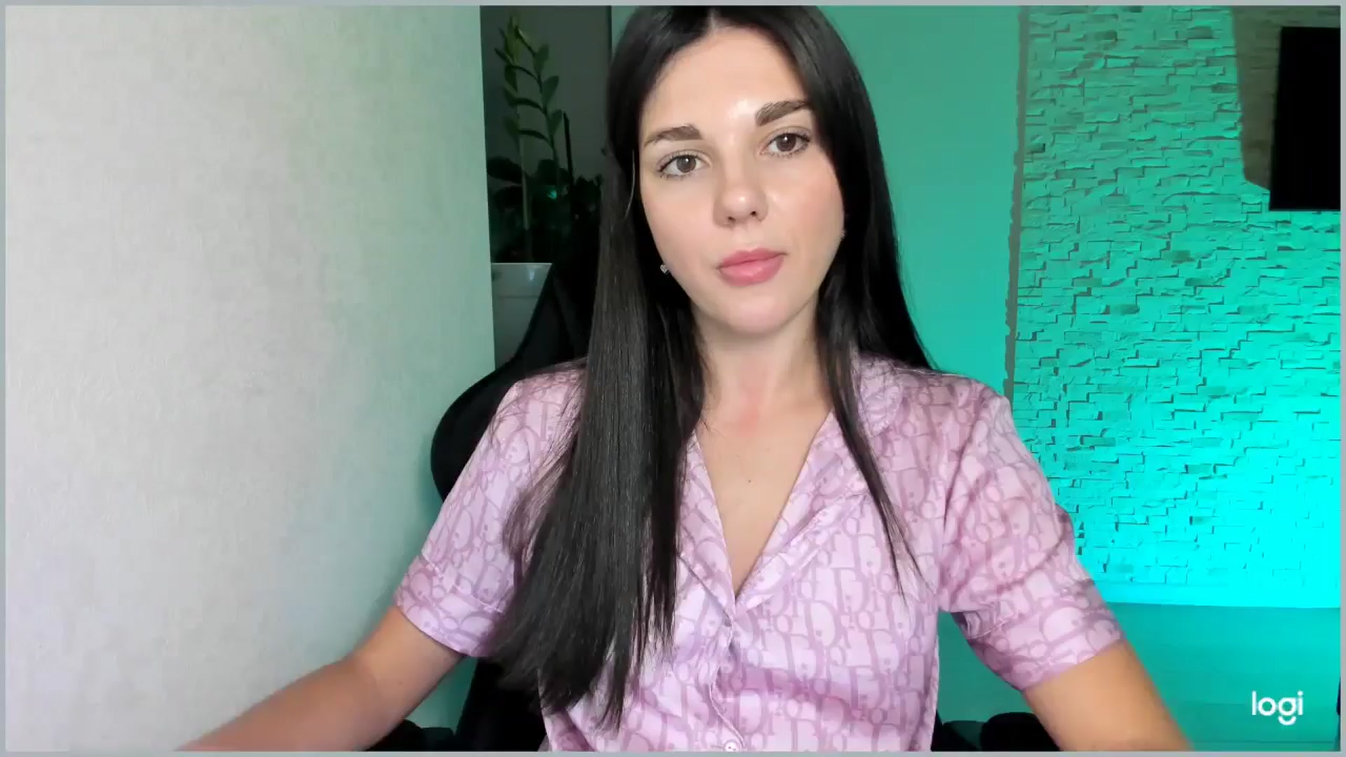 Gallery image thumbnail from Mihellii's myfreecams stream on, 09/23/2024, 16:56 image 6 of 20