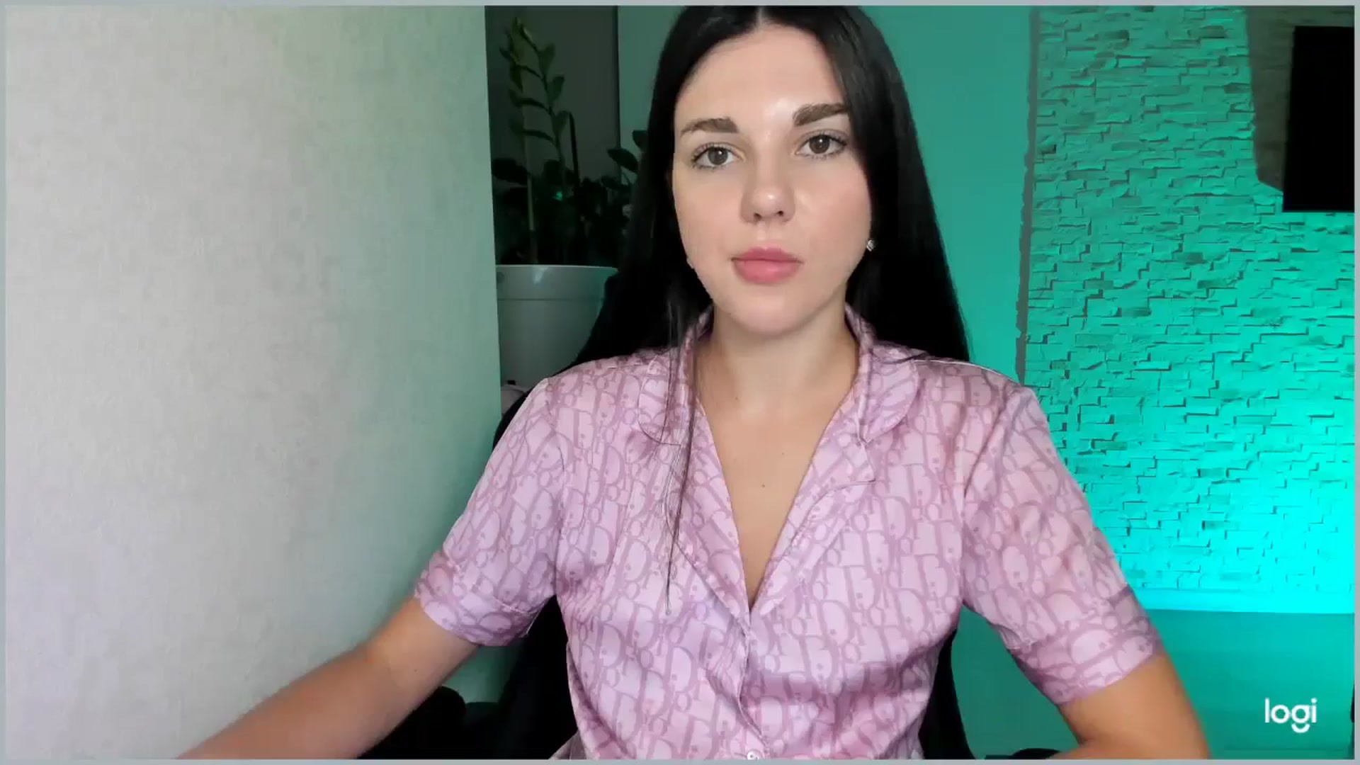 Gallery image thumbnail from Mihellii's myfreecams stream on, 09/23/2024, 16:56 image 14 of 20