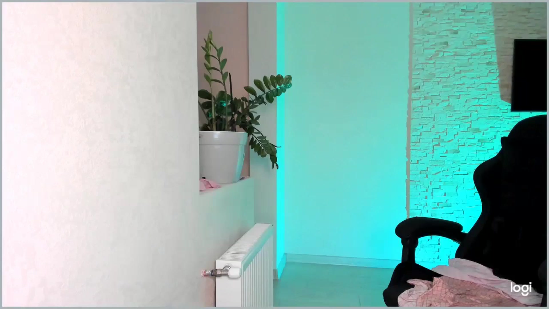 Gallery image thumbnail from Mihellii's myfreecams stream on, 09/24/2024, 15:33 image 6 of 20