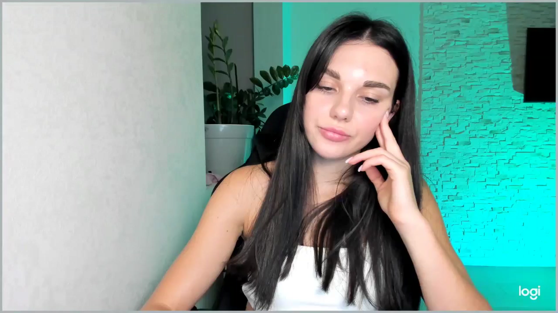 Gallery image thumbnail from Mihellii's myfreecams stream on, 09/24/2024, 20:03 image 20 of 20