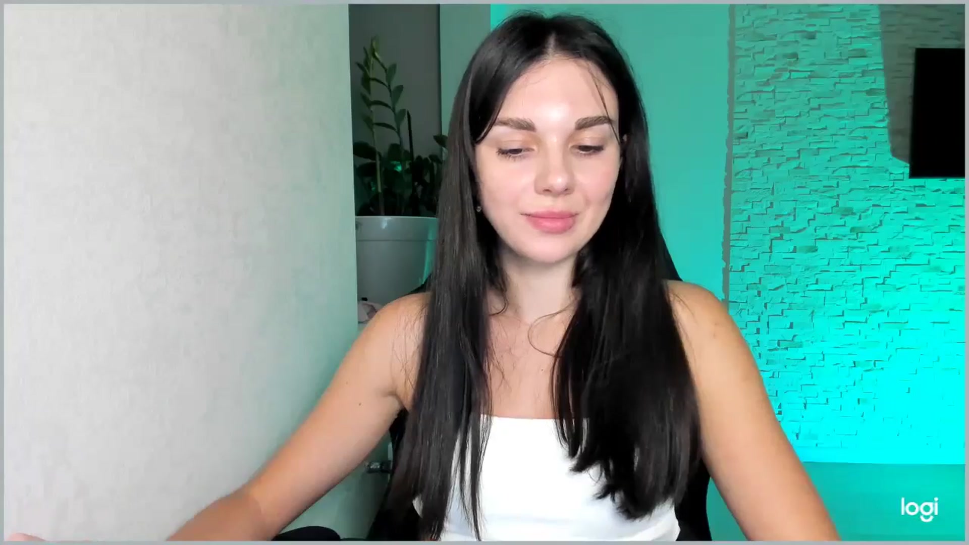 Gallery image thumbnail from Mihellii's myfreecams stream on, 09/24/2024, 20:03 image 10 of 20