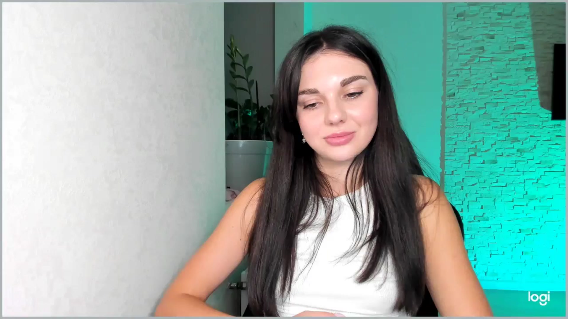 Gallery image thumbnail from Mihellii's myfreecams stream on, 09/26/2024, 17:09 image 18 of 20