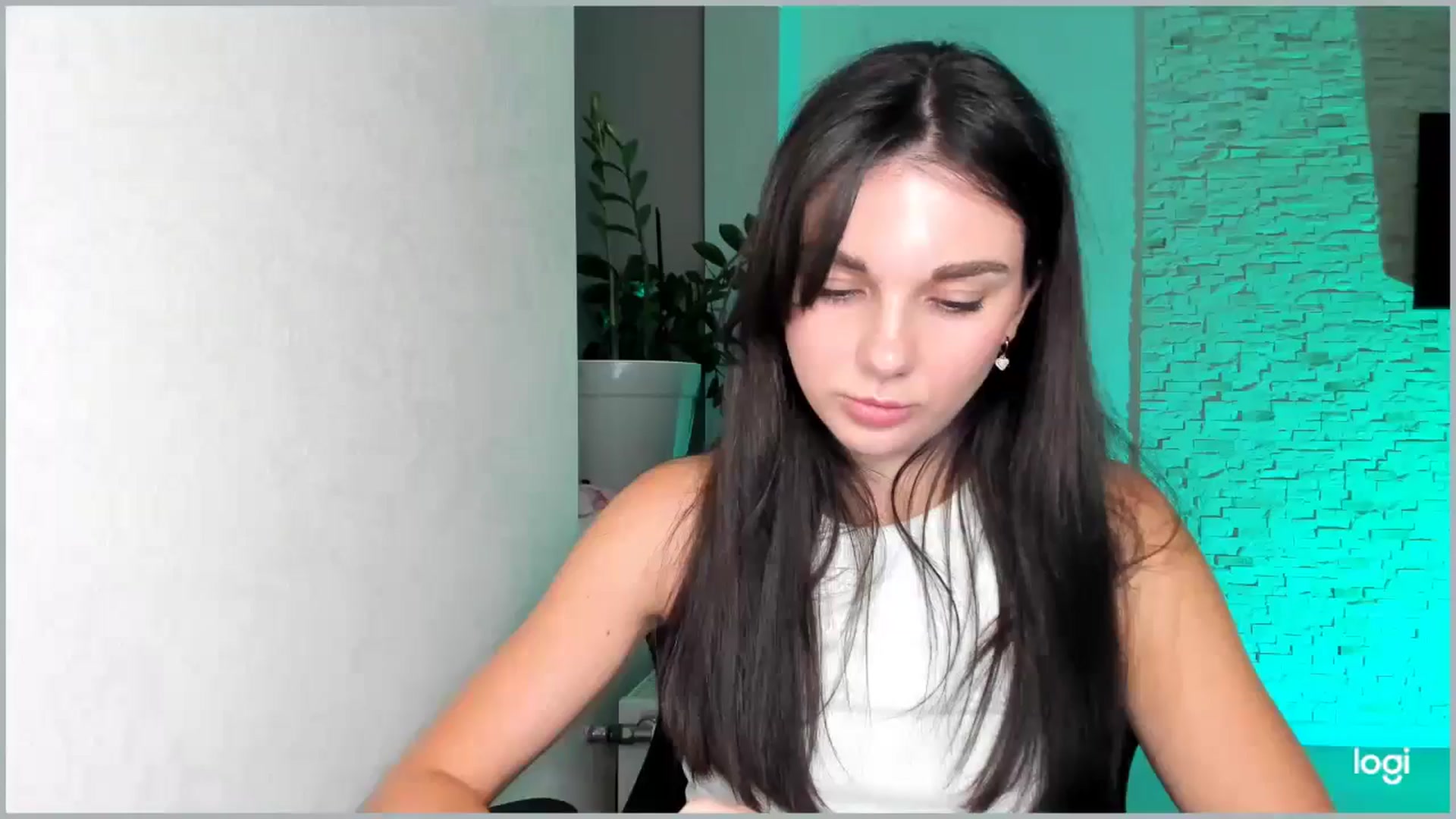 Gallery image thumbnail from Mihellii's myfreecams stream on, 09/26/2024, 17:09 image 17 of 20