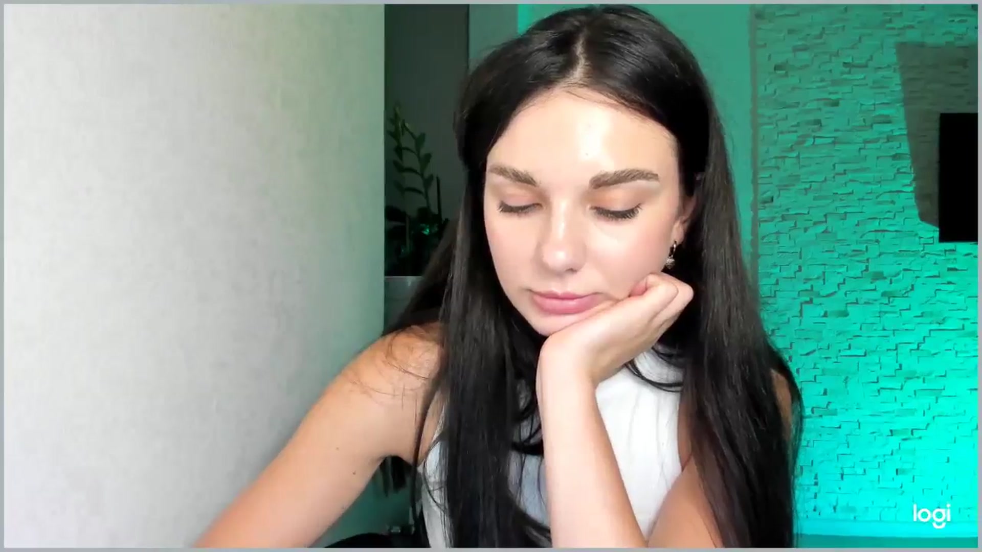 Gallery image thumbnail from Mihellii's myfreecams stream on, 09/26/2024, 17:09 image 3 of 20