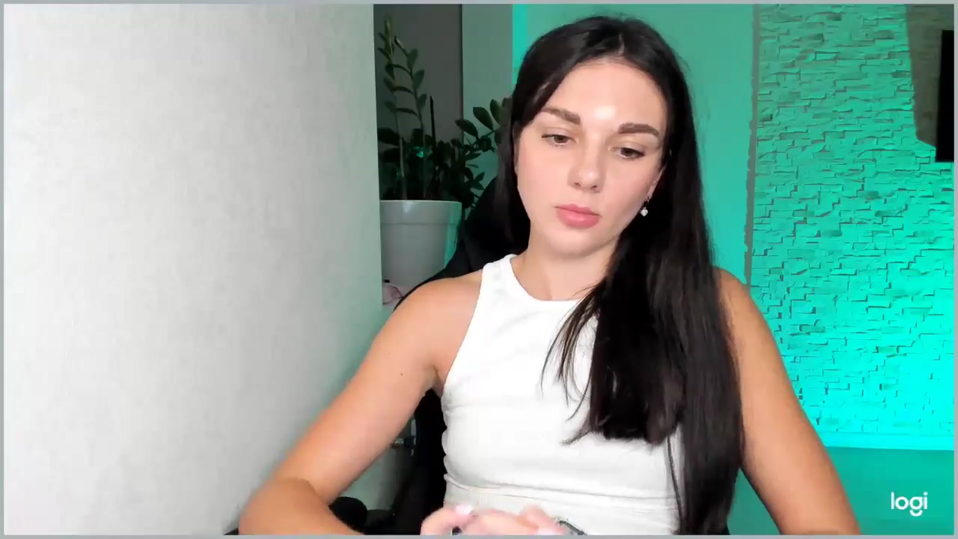 Gallery image thumbnail from Mihellii's myfreecams stream on, 09/26/2024, 17:50 image 10 of 20