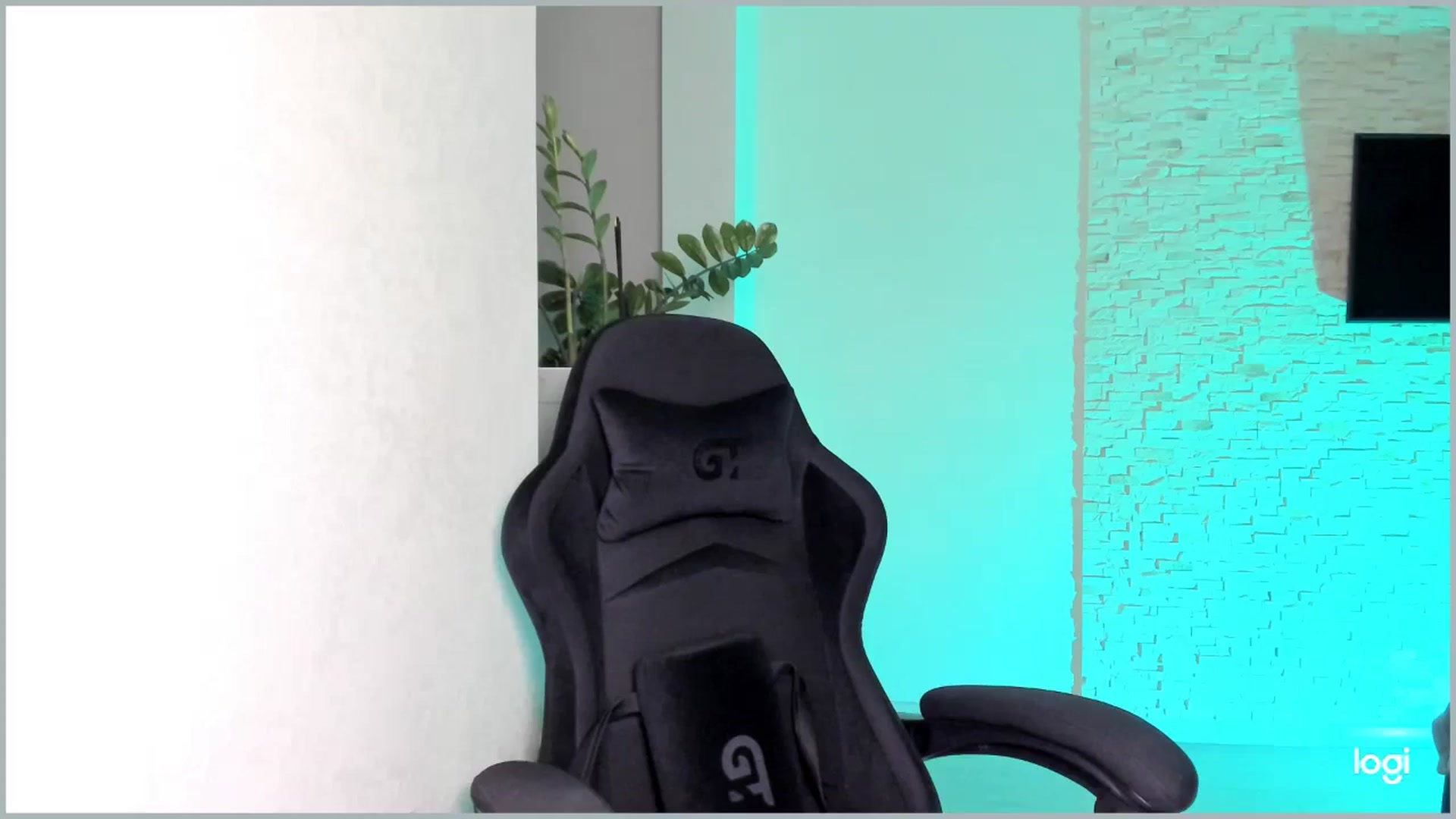 Gallery image thumbnail from Mihellii's myfreecams stream on, 09/27/2024, 16:10 image 8 of 20
