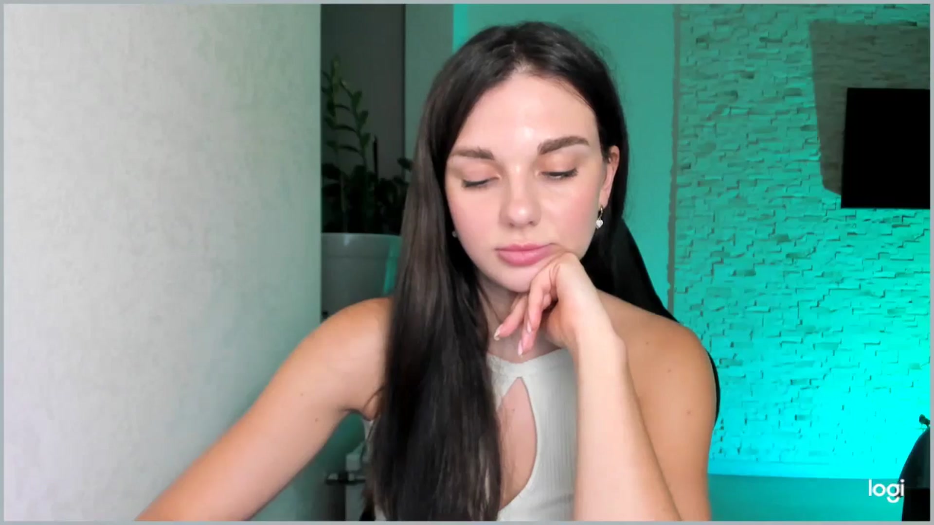 Gallery image thumbnail from Mihellii's myfreecams stream on, 09/27/2024, 22:19 image 2 of 20