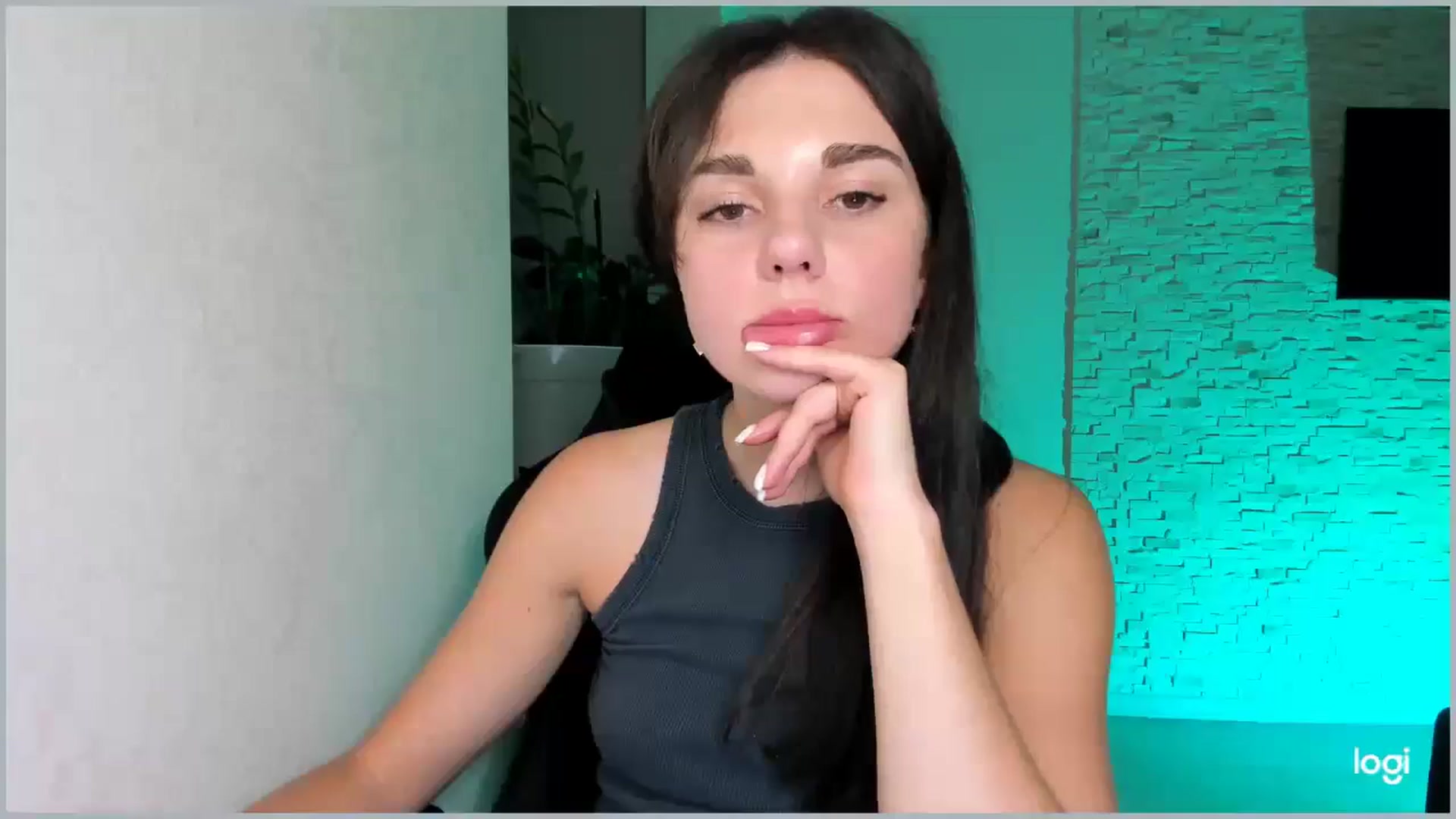Gallery image thumbnail from Mihellii's myfreecams stream on, 10/02/2024, 19:20 image 14 of 20