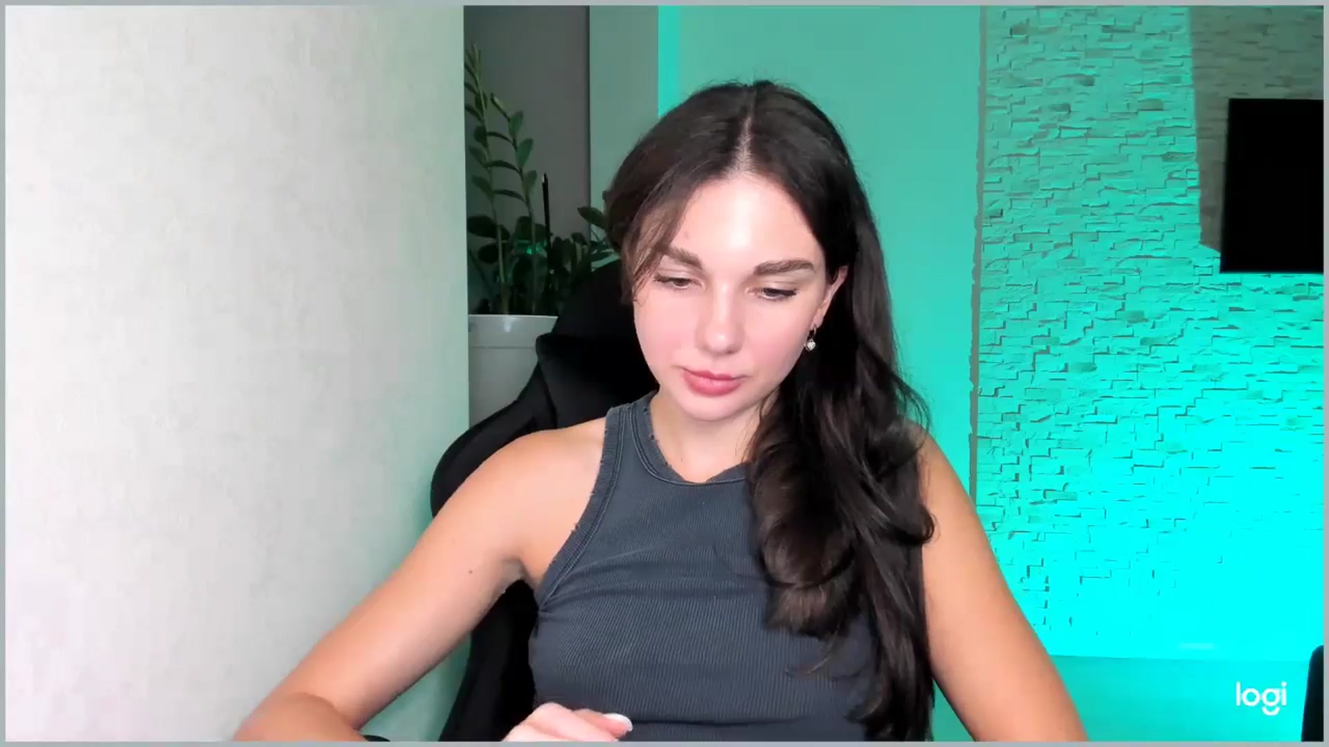Gallery image thumbnail from Mihellii's myfreecams stream on, 10/02/2024, 19:20 image 4 of 20