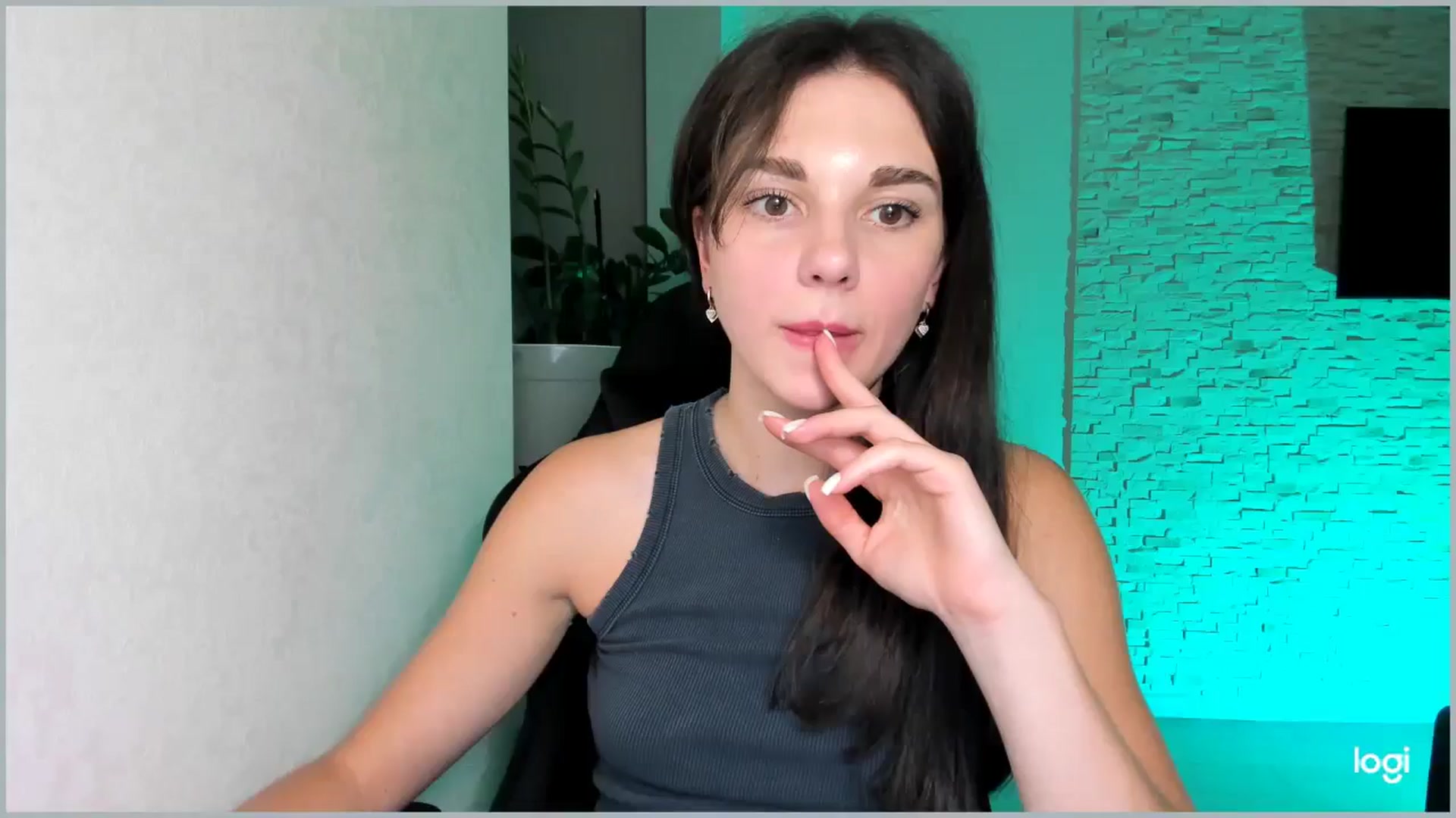 Gallery image thumbnail from Mihellii's myfreecams stream on, 10/02/2024, 19:20 image 11 of 20