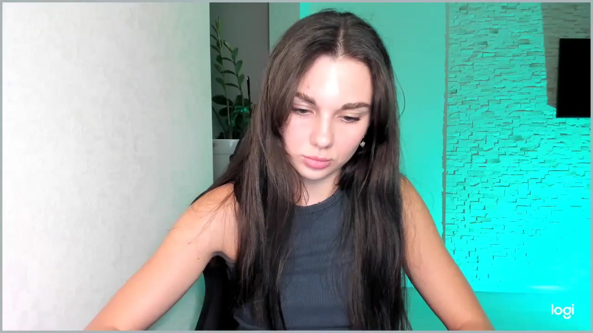 Gallery image thumbnail from Mihellii's myfreecams stream on, 10/02/2024, 21:10 image 19 of 20