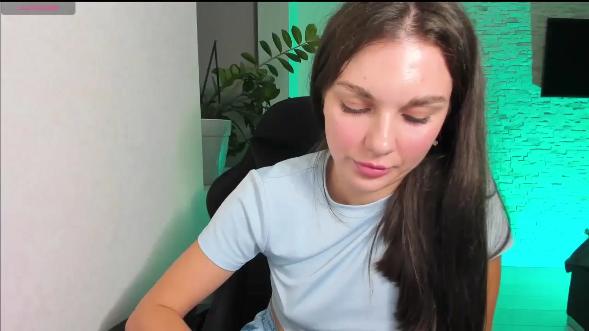 Gallery image thumbnail from Mihellii's myfreecams stream on, 10/12/2024, 20:26 image 17 of 20