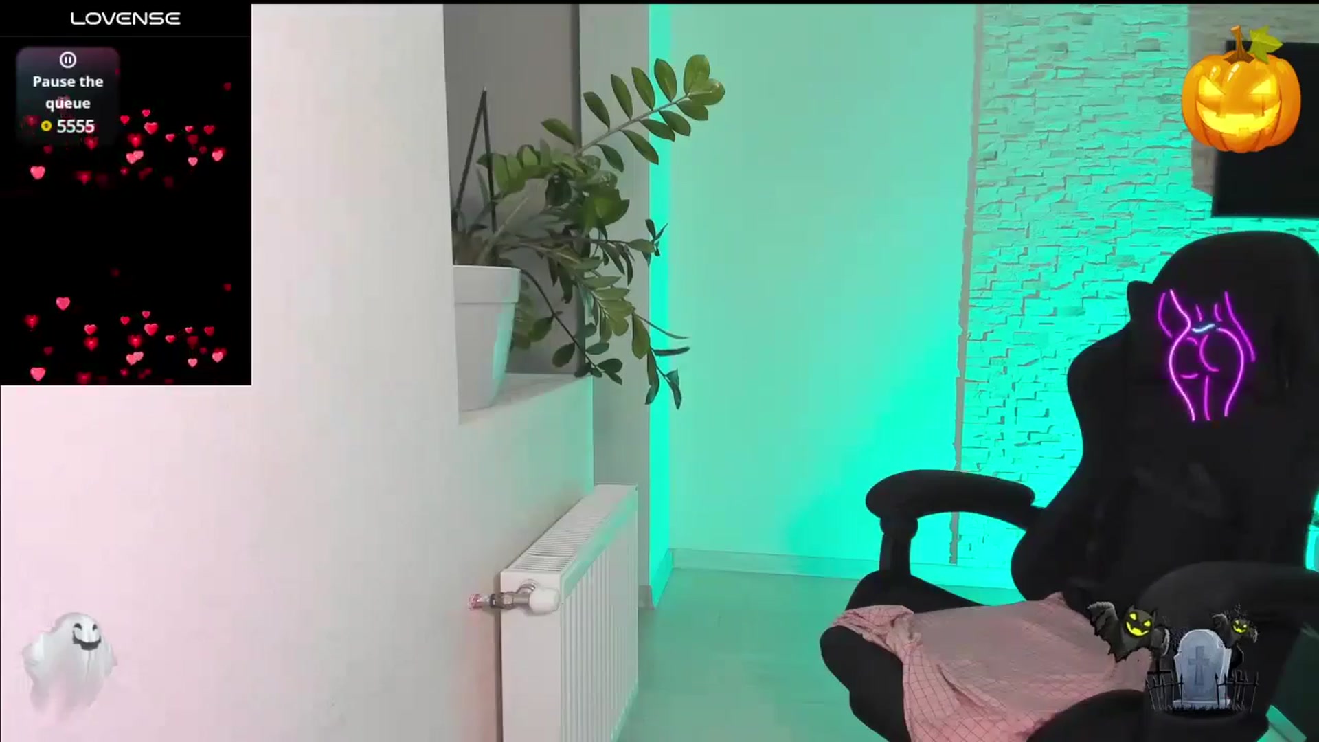 Gallery image thumbnail from Mihellii's myfreecams stream on, 10/14/2024, 18:44 image 2 of 20