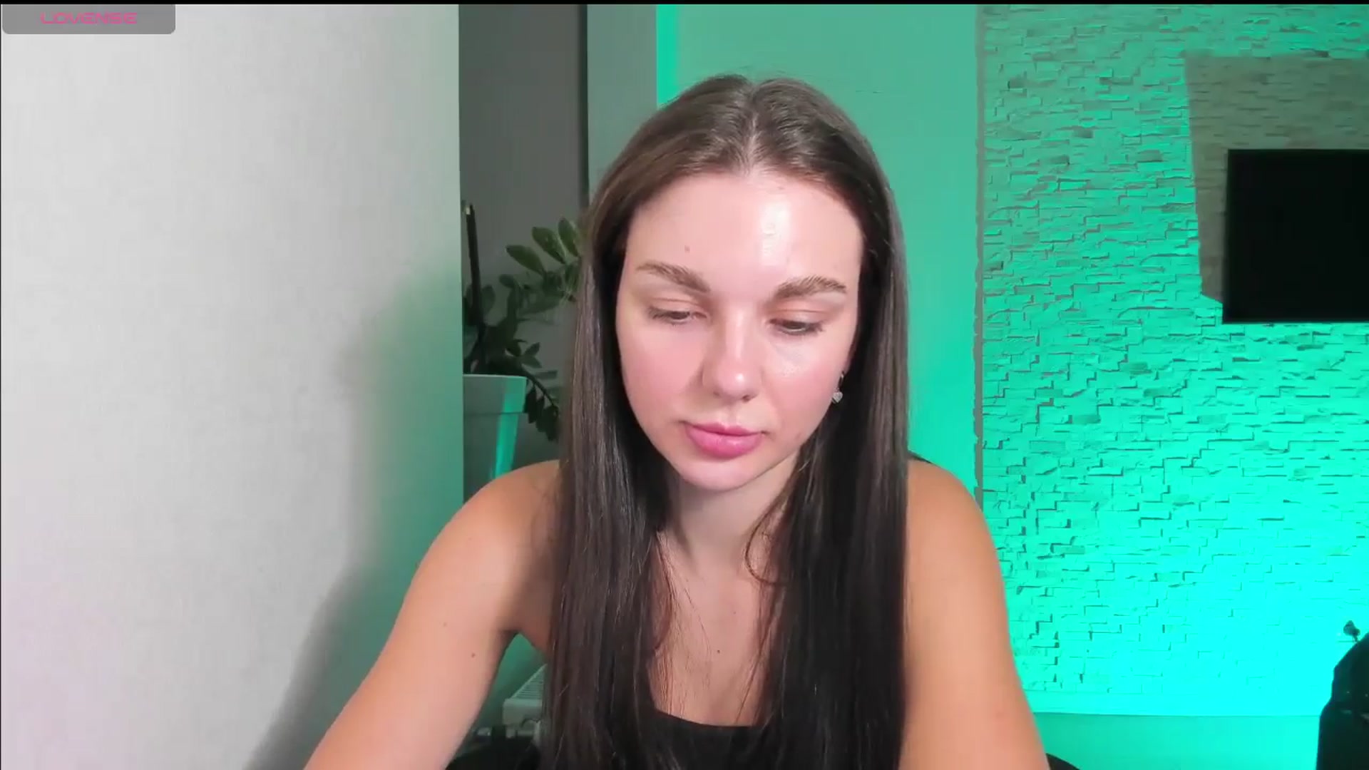 Gallery image thumbnail from Mihellii's myfreecams stream on, 10/17/2024, 16:28 image 8 of 20