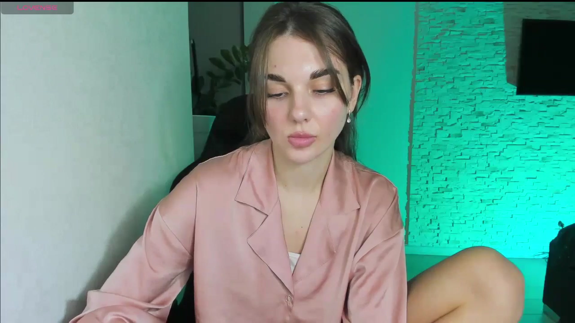 Gallery image thumbnail from Mihellii's myfreecams stream on, 10/21/2024, 17:14 image 2 of 20