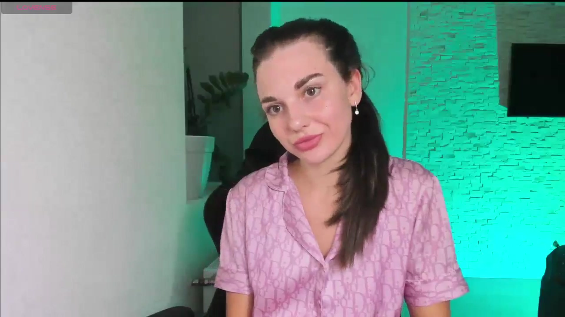 Gallery image thumbnail from Mihellii's myfreecams stream on, 10/23/2024, 21:03 image 5 of 20
