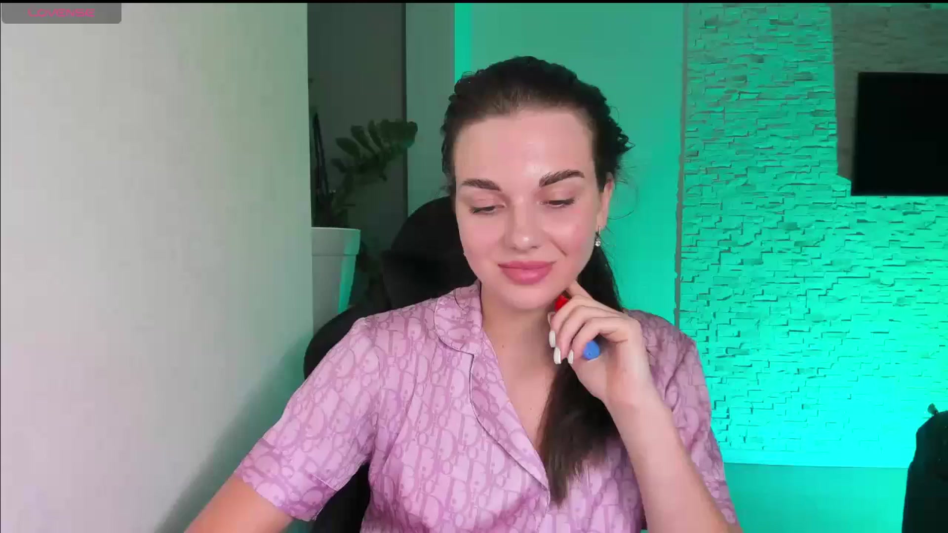 Gallery image thumbnail from Mihellii's myfreecams stream on, 10/23/2024, 21:03 image 8 of 20